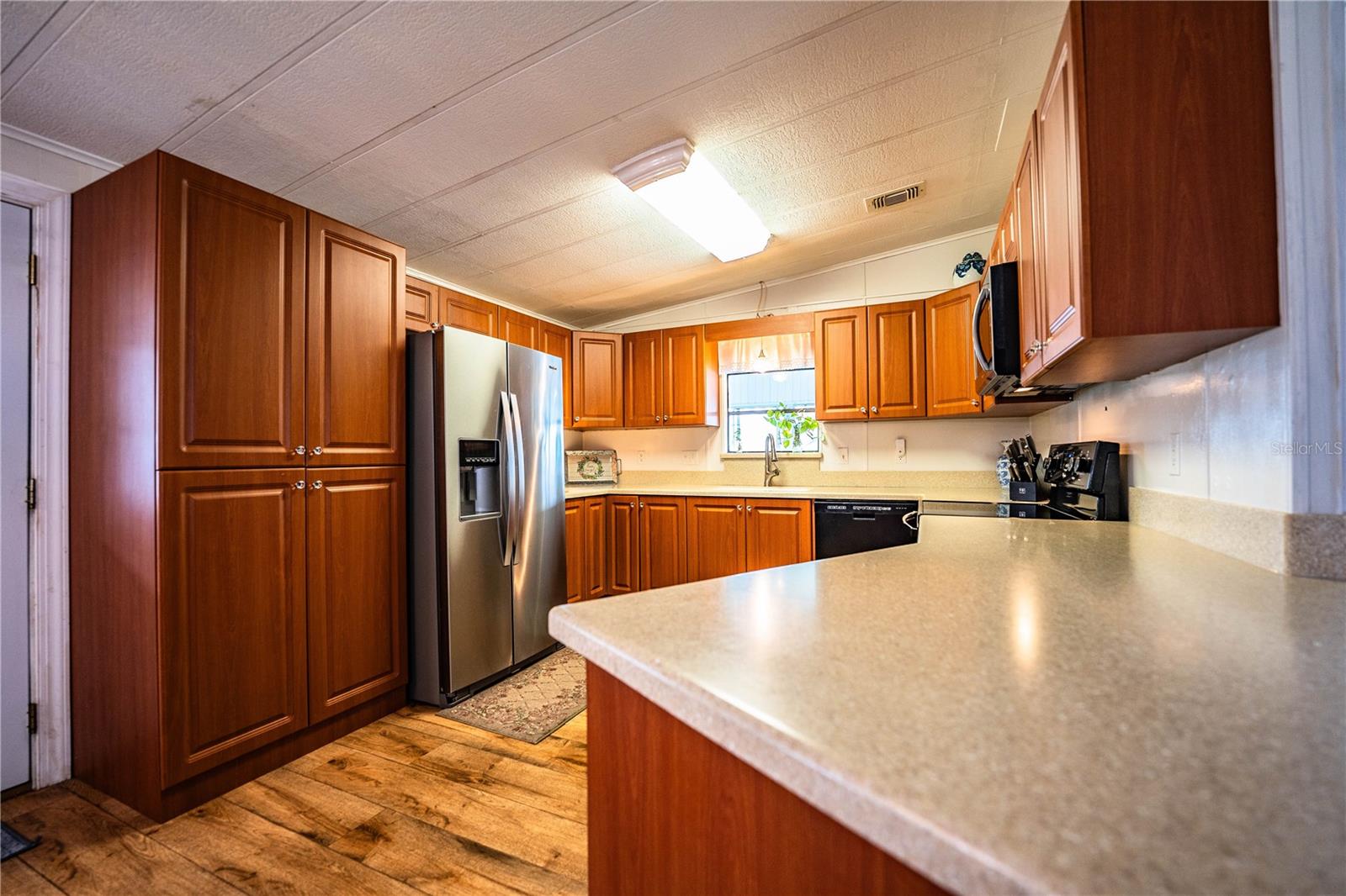 Image 29 of 61 For 2055 Floral Avenue 67
