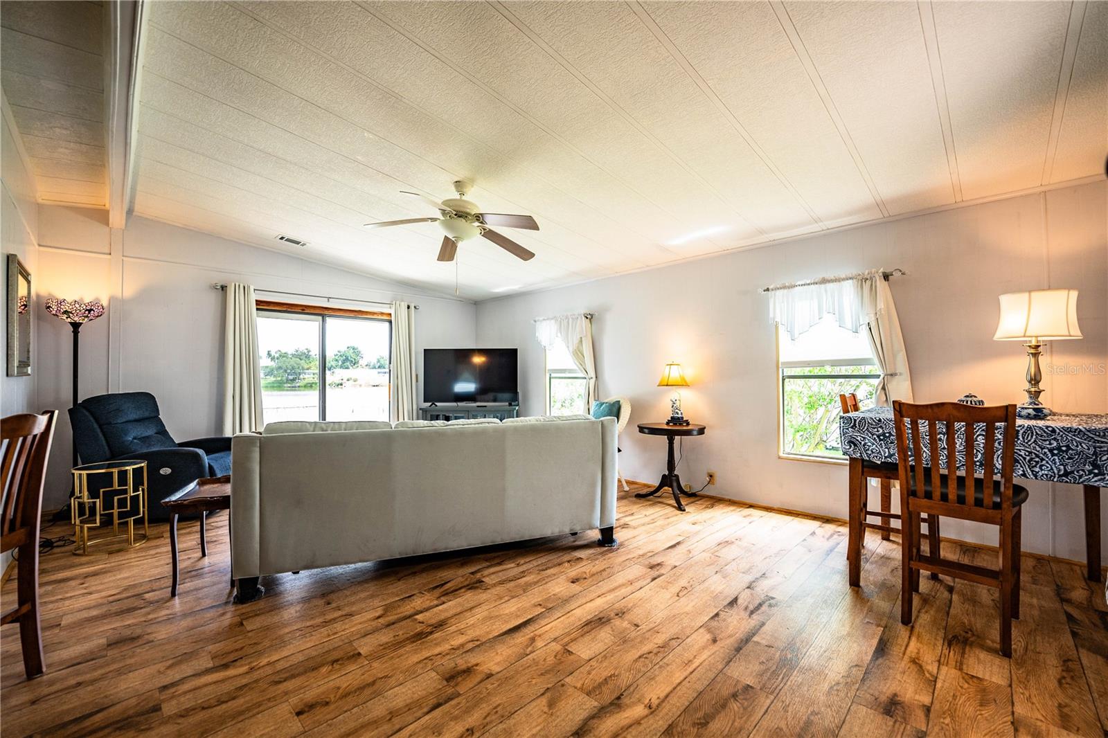 Image 40 of 61 For 2055 Floral Avenue 67