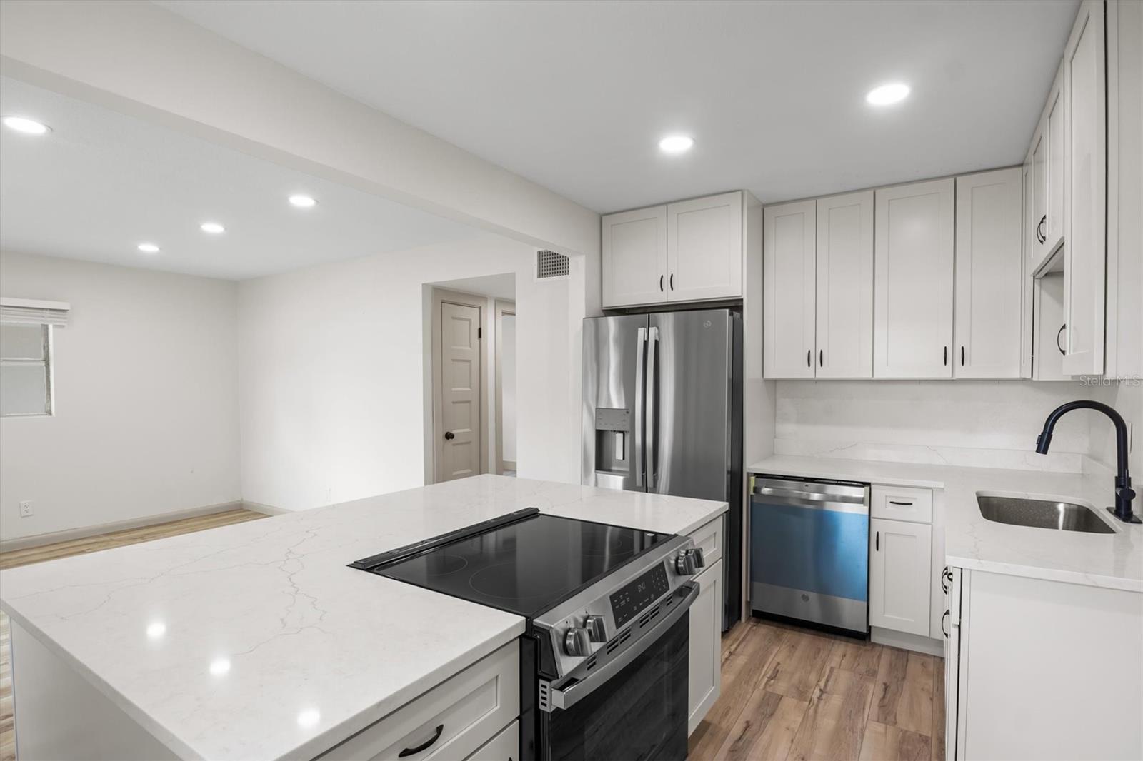 Image 13 of 31 For 4510 Matanzas Avenue