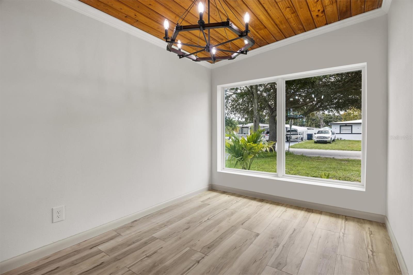 Image 3 of 31 For 4510 Matanzas Avenue