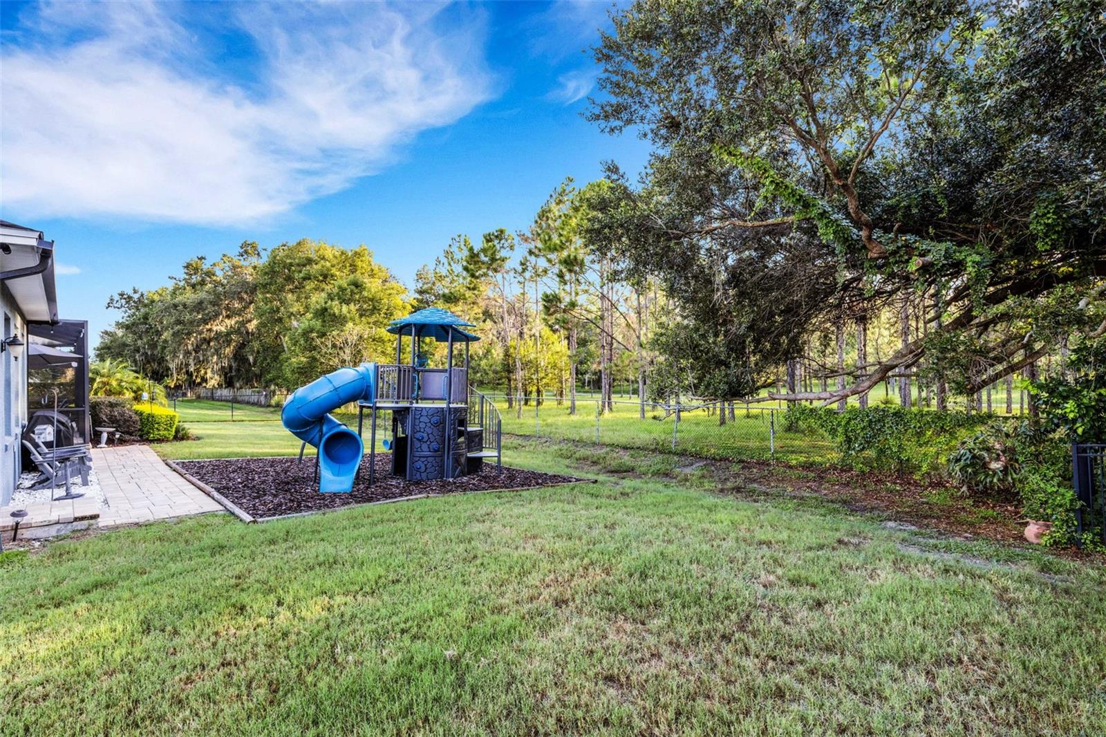 Image 17 of 36 For 6129 Riverlake Boulevard
