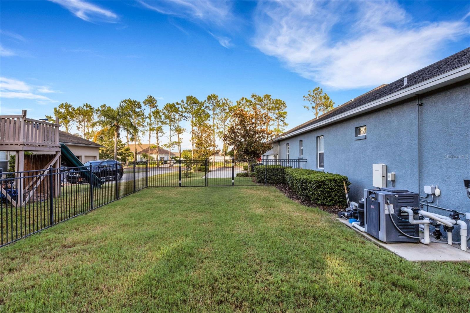 Image 18 of 36 For 6129 Riverlake Boulevard