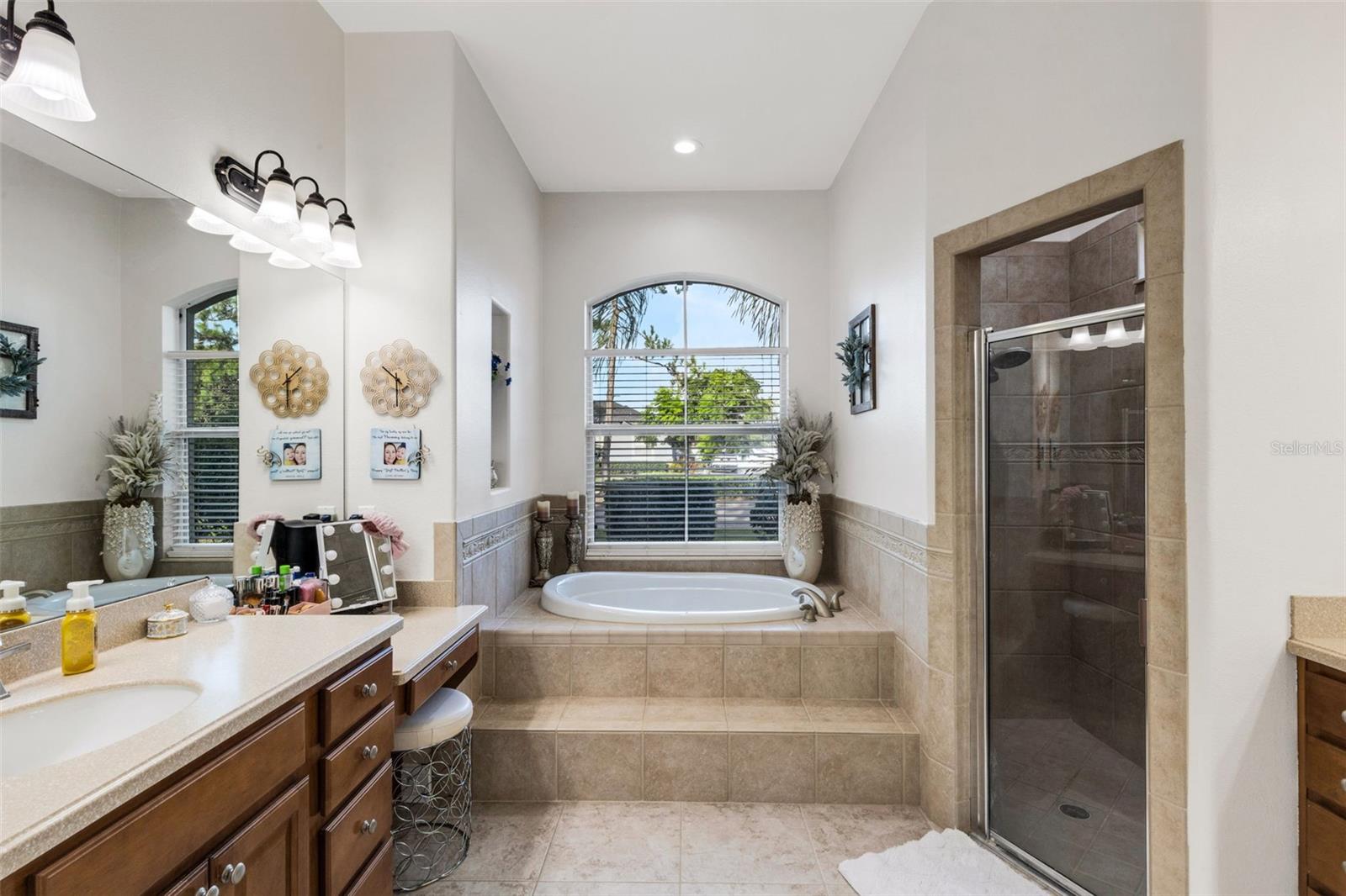 Image 25 of 36 For 6129 Riverlake Boulevard