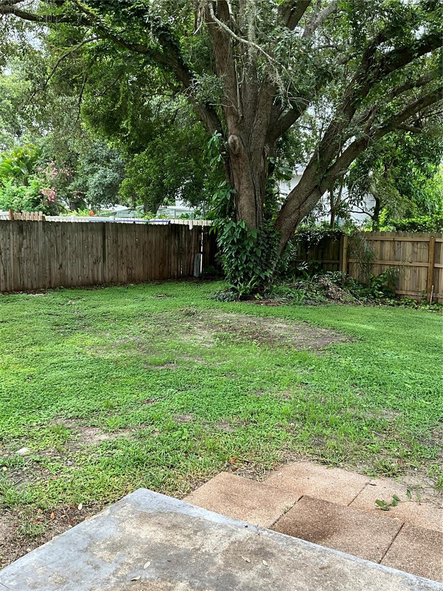 Image 2 of 6 For 4038 Doral  