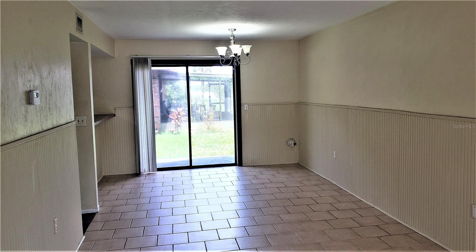 Image 12 of 43 For 1836 Crystal Lake Drive 12