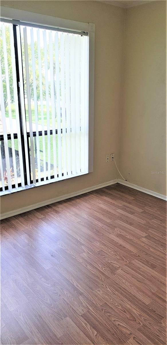 Image 33 of 43 For 1836 Crystal Lake Drive 12