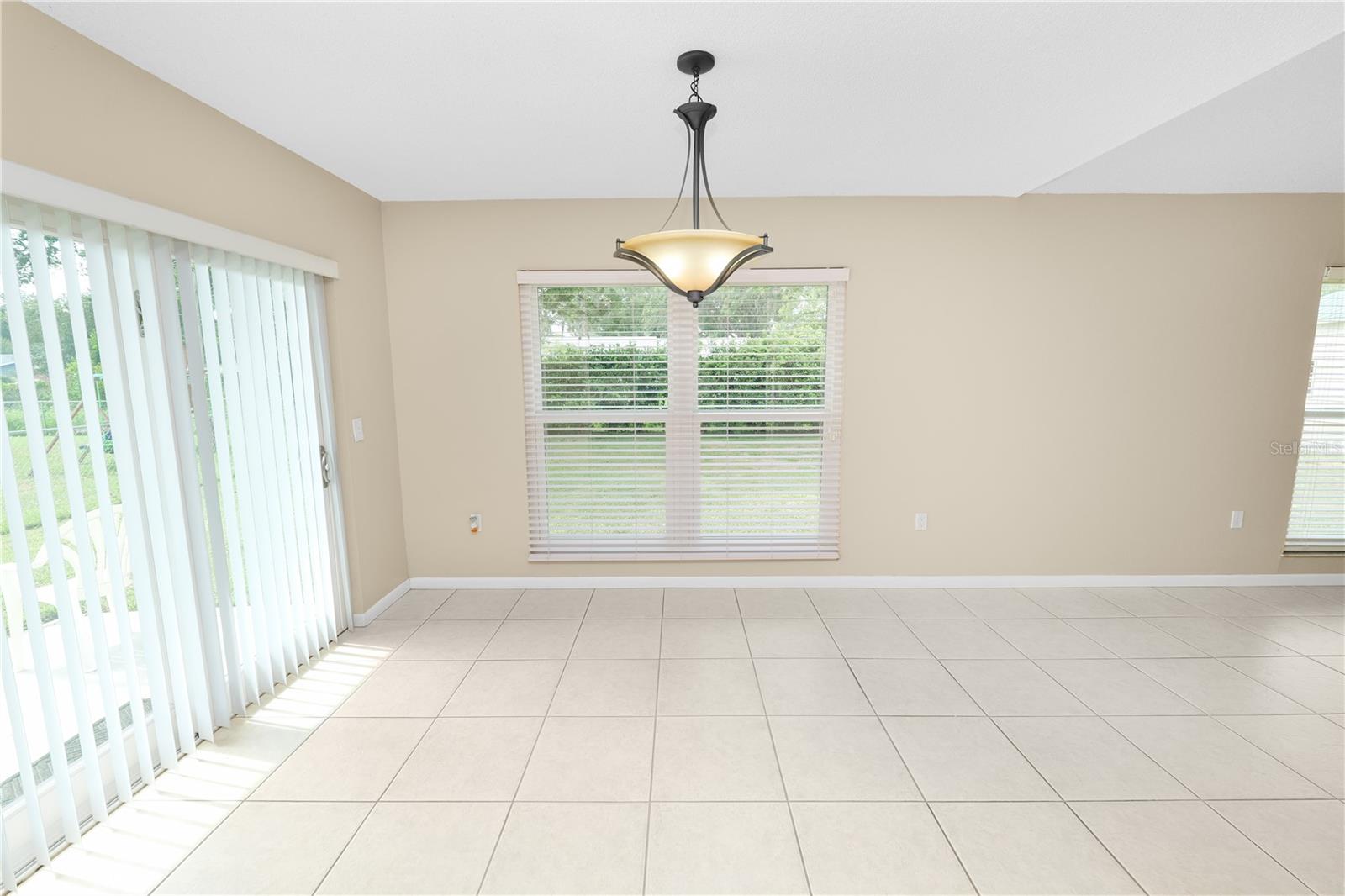 Image 10 of 37 For 3234 Bonnybrook Drive S