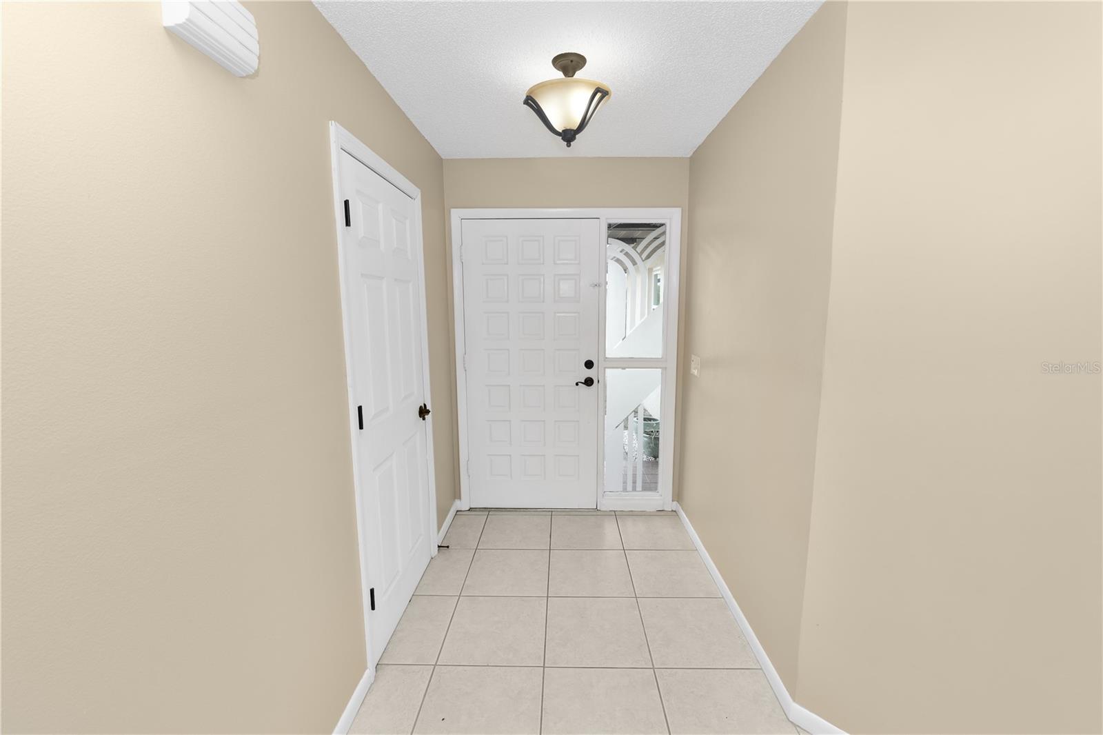 Image 3 of 37 For 3234 Bonnybrook Drive S