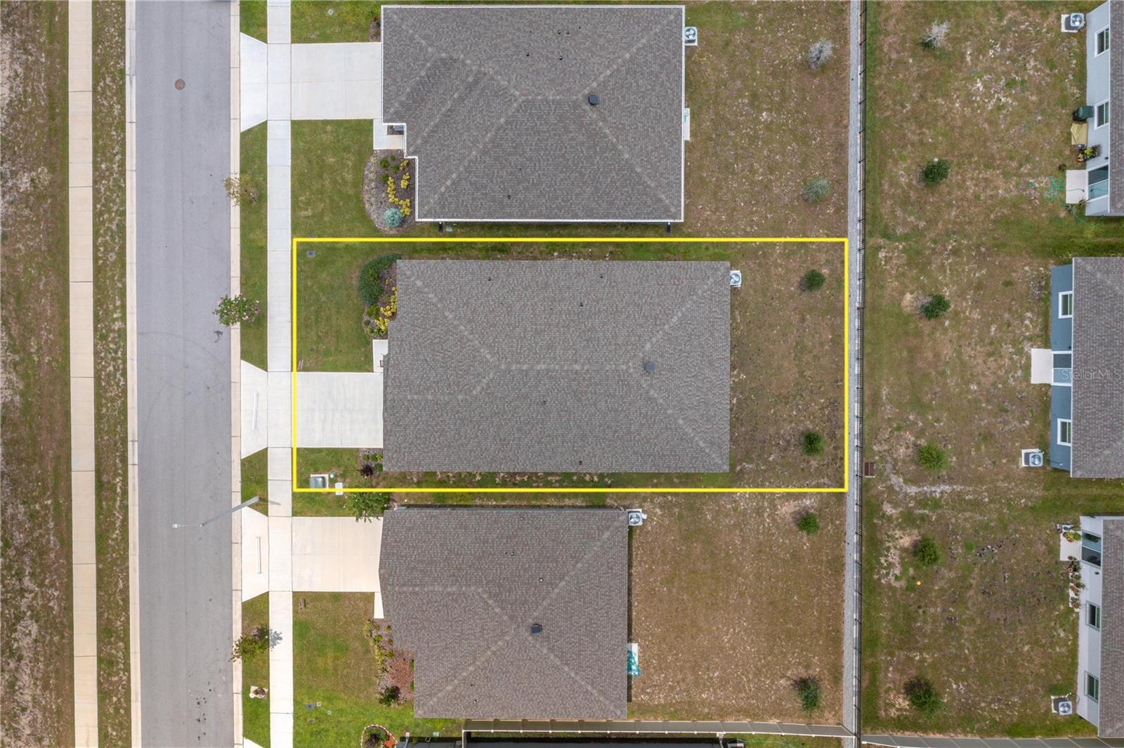 Image 3 of 22 For 2551 Mariah Place