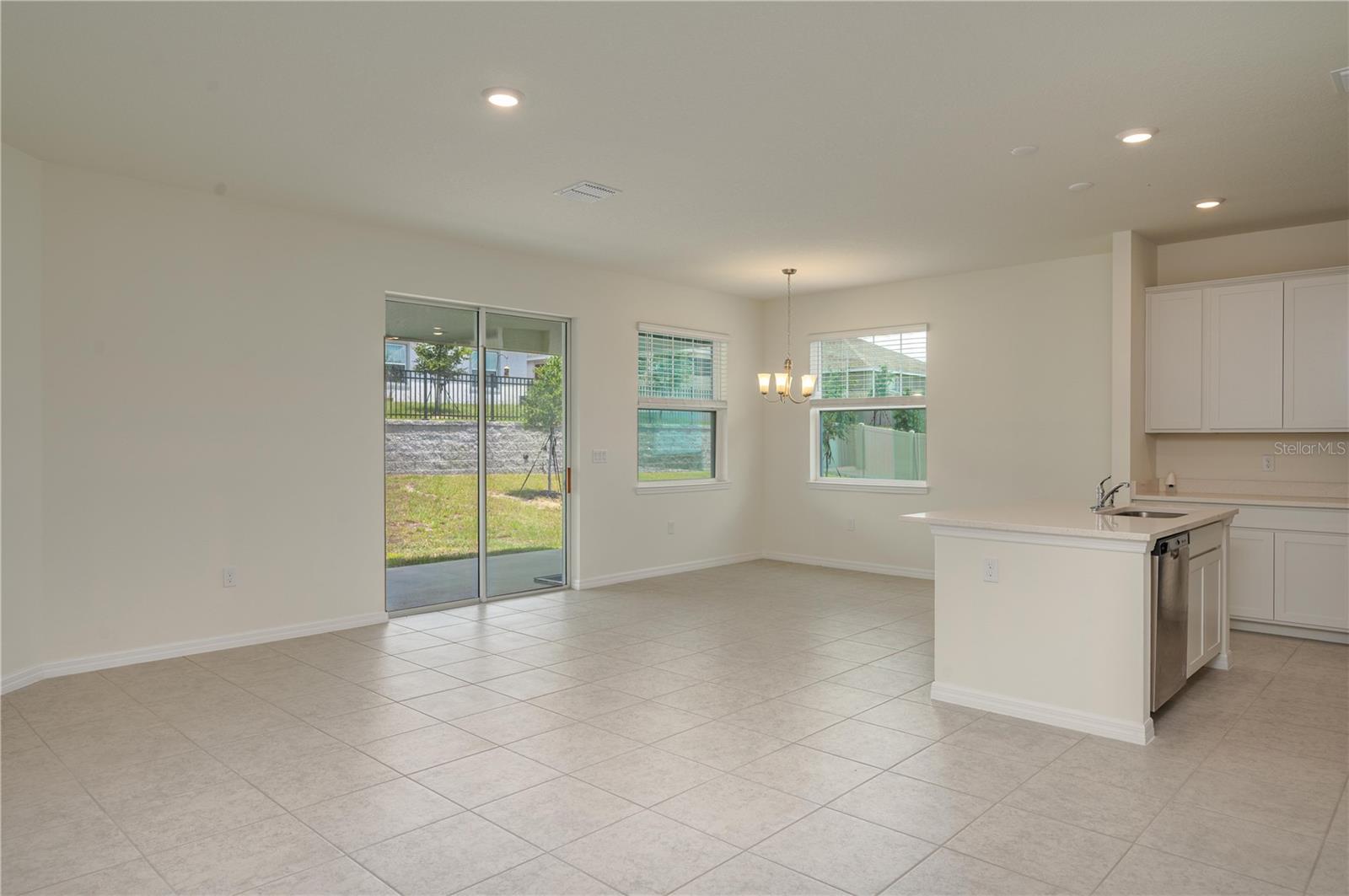 Image 5 of 22 For 2551 Mariah Place