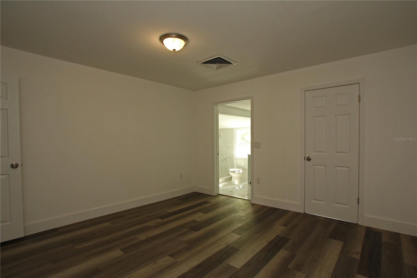 Image 16 of 24 For 4925 Magnolia Avenue