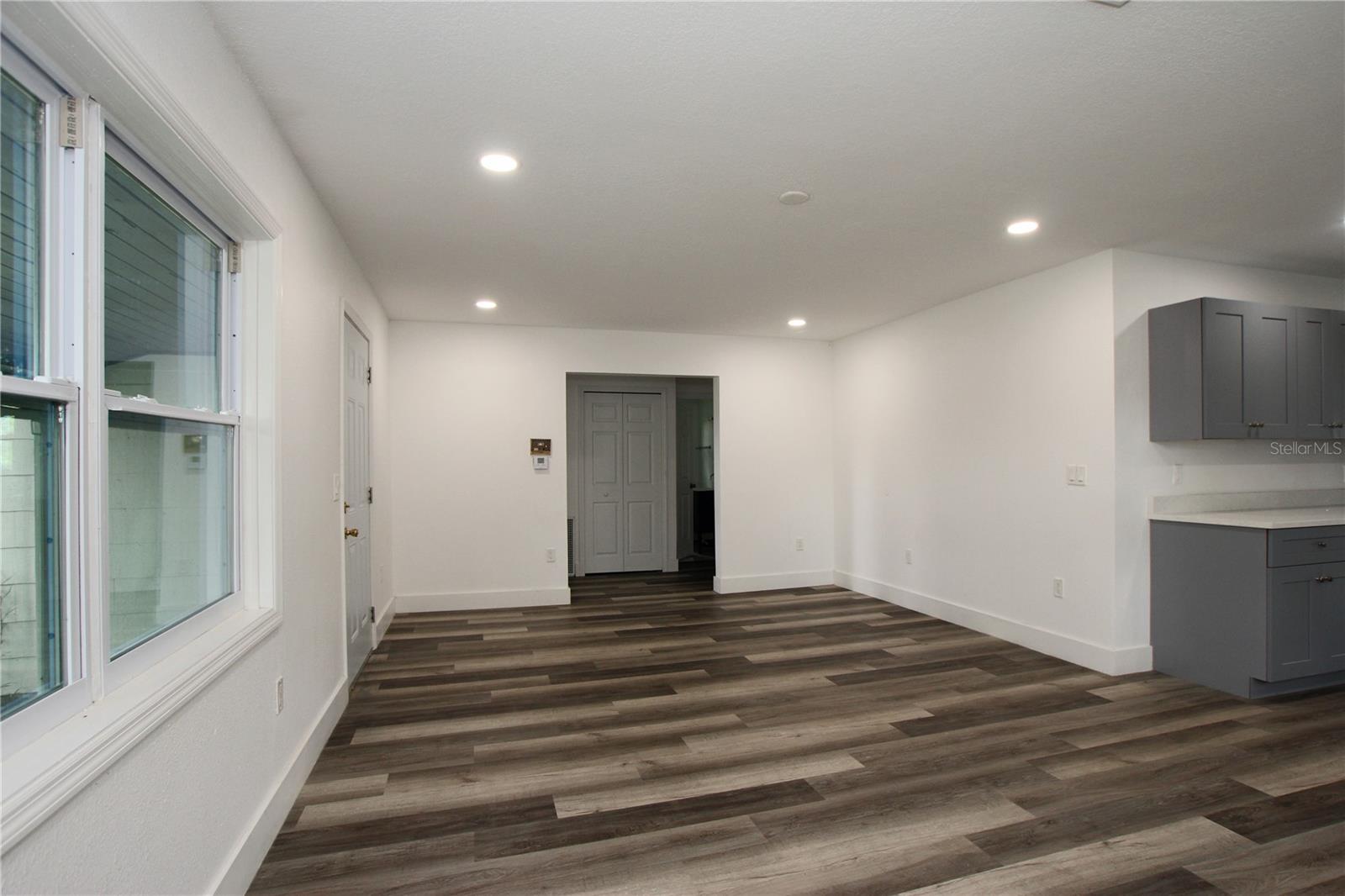 Image 4 of 24 For 4925 Magnolia Avenue