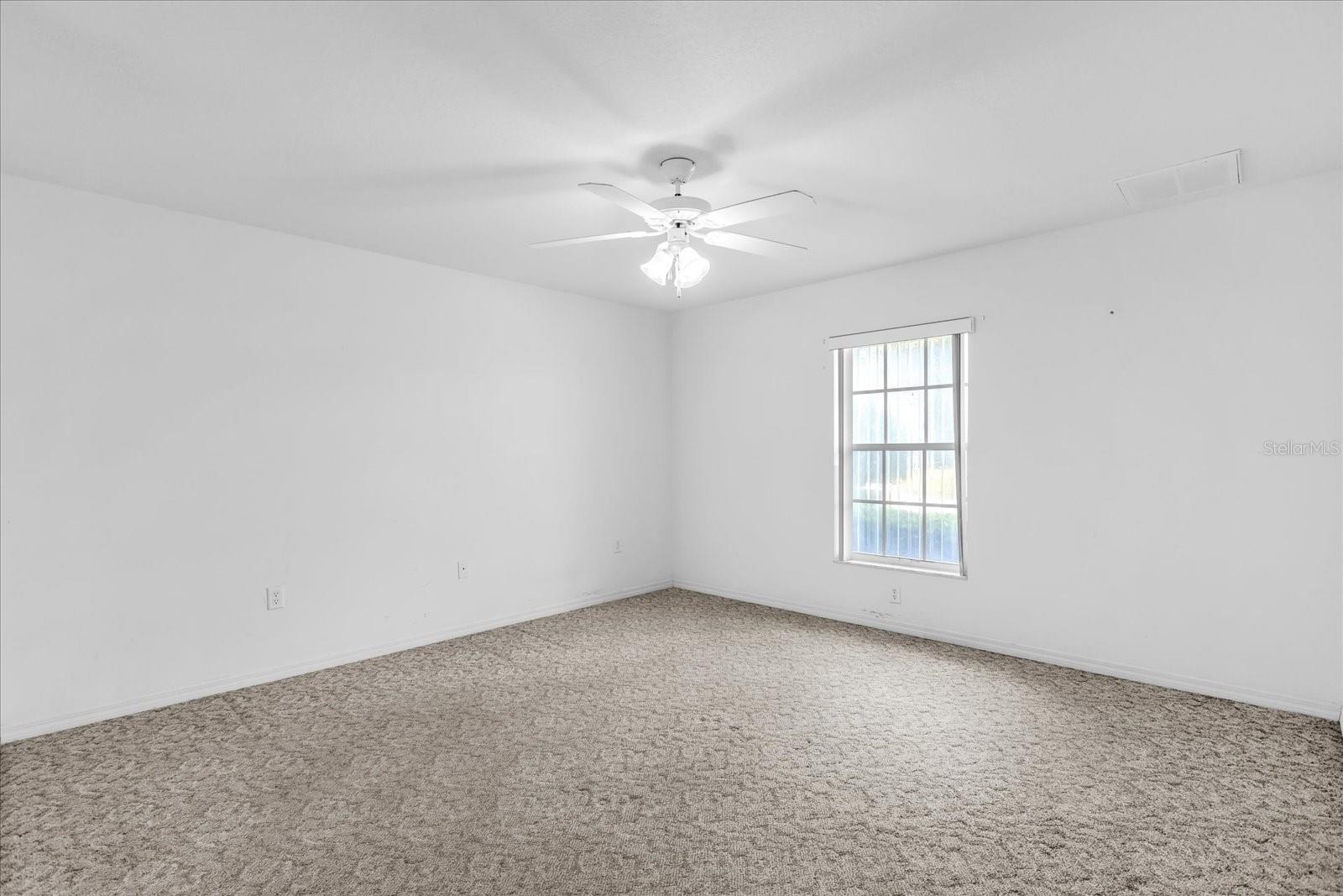 Image 13 of 27 For 2135 Woodbury Boulevard