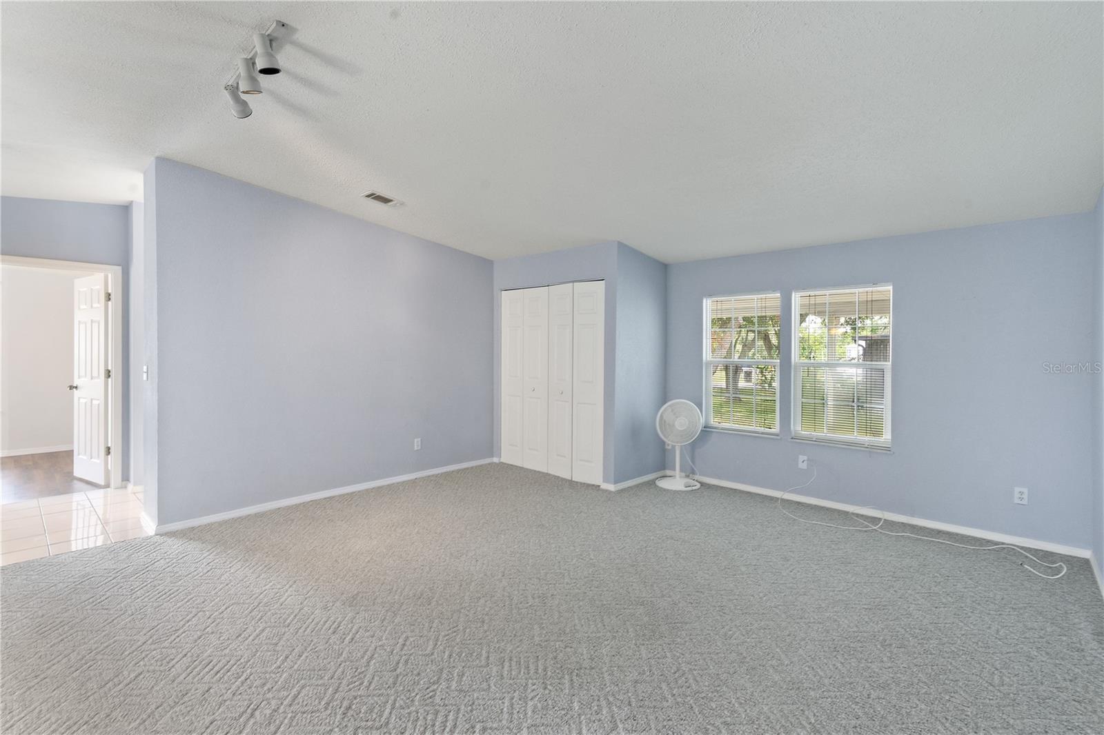 Image 18 of 49 For 9147 Samaritan Avenue