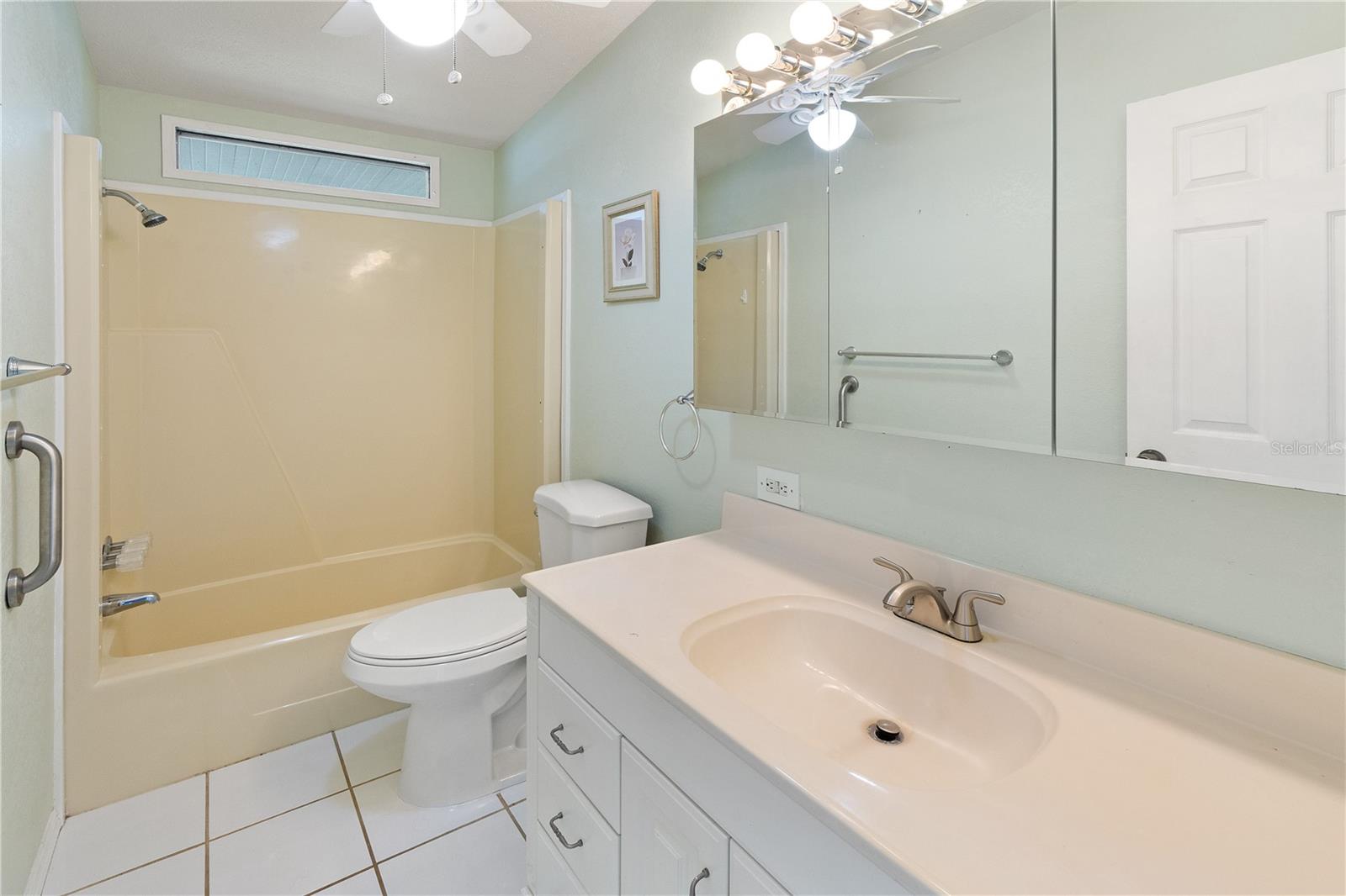 Image 21 of 49 For 9147 Samaritan Avenue