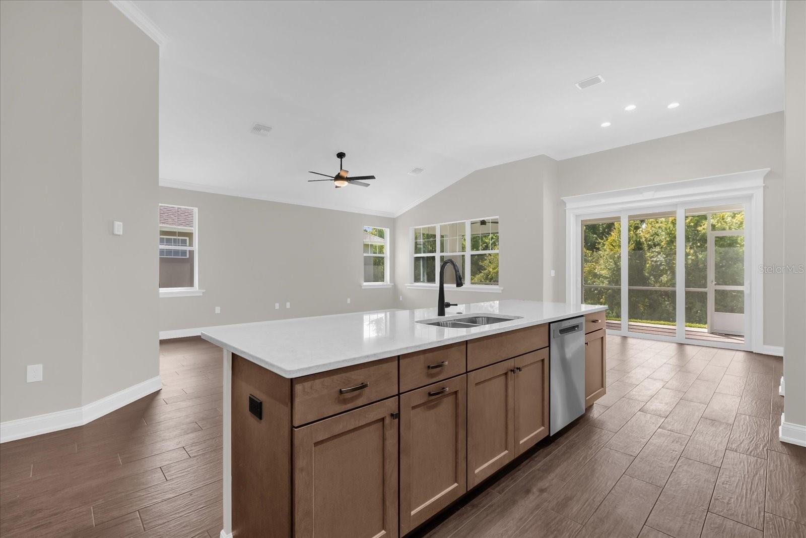Image 6 of 34 For 7895 Lake James Boulevard