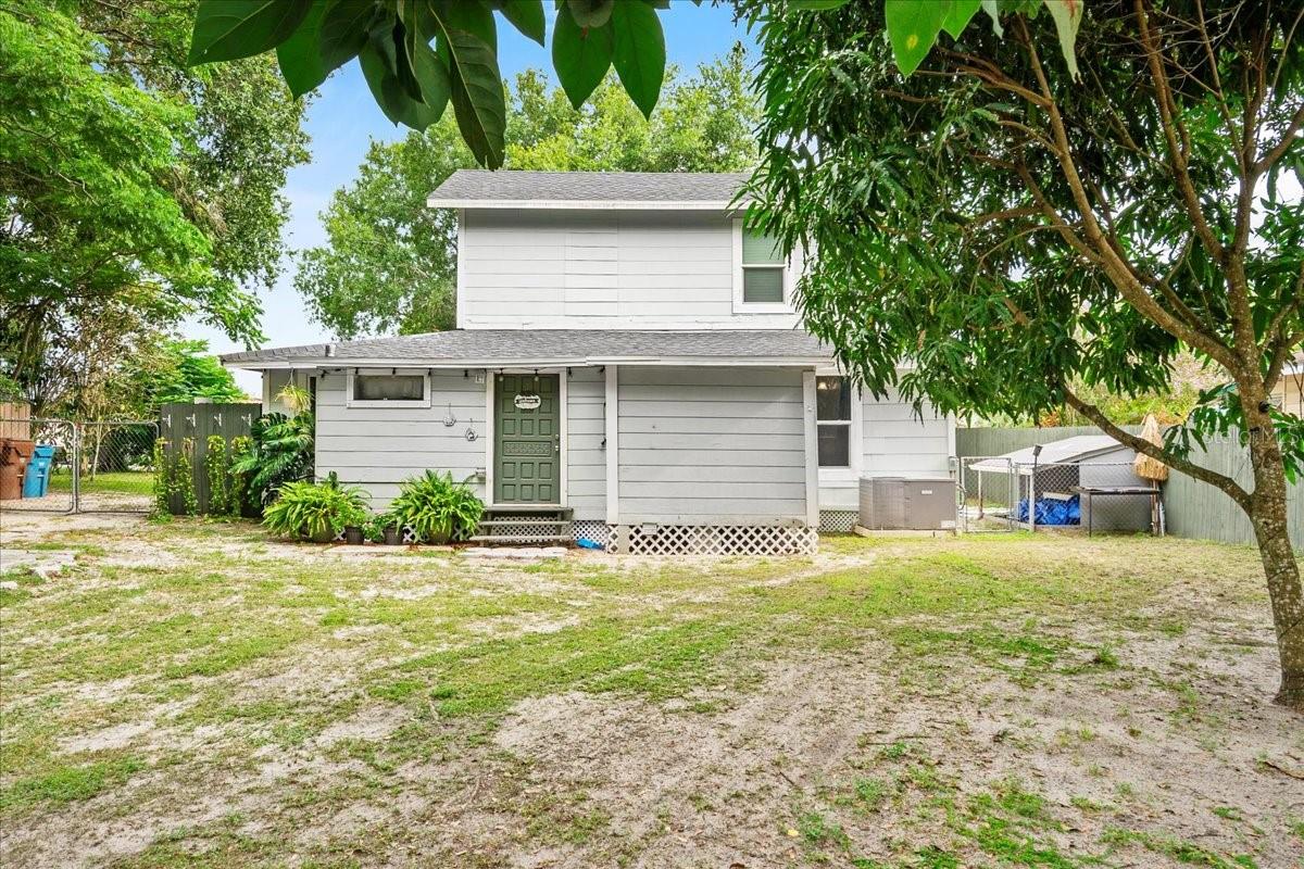 Image 33 of 41 For 208 Weaver Avenue