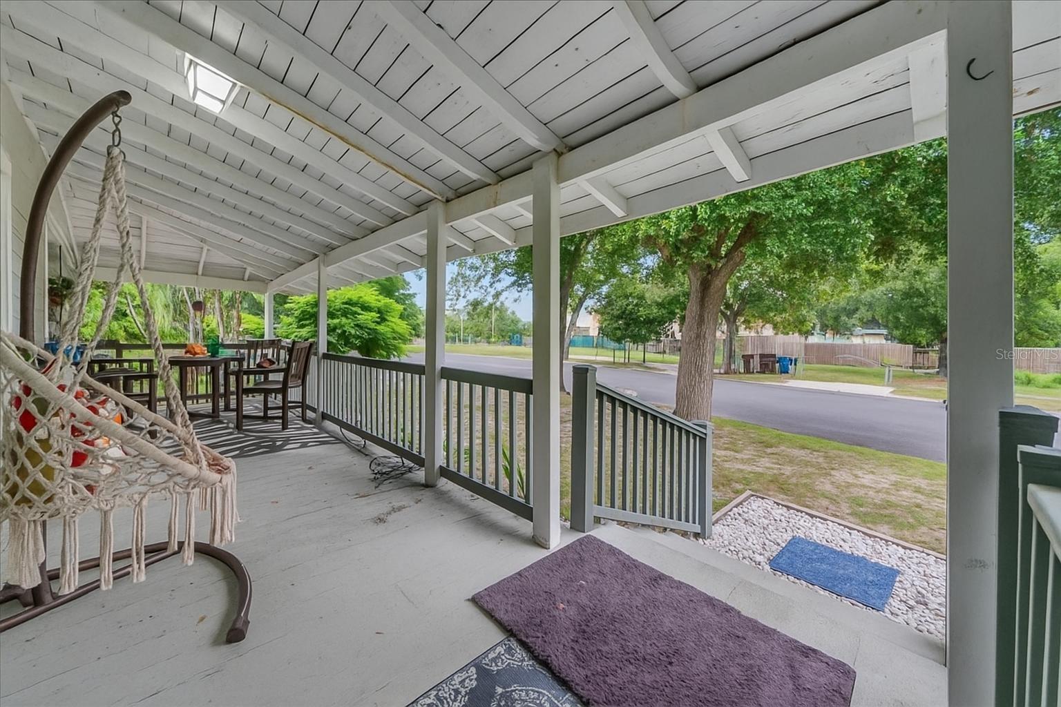 Image 4 of 41 For 208 Weaver Avenue