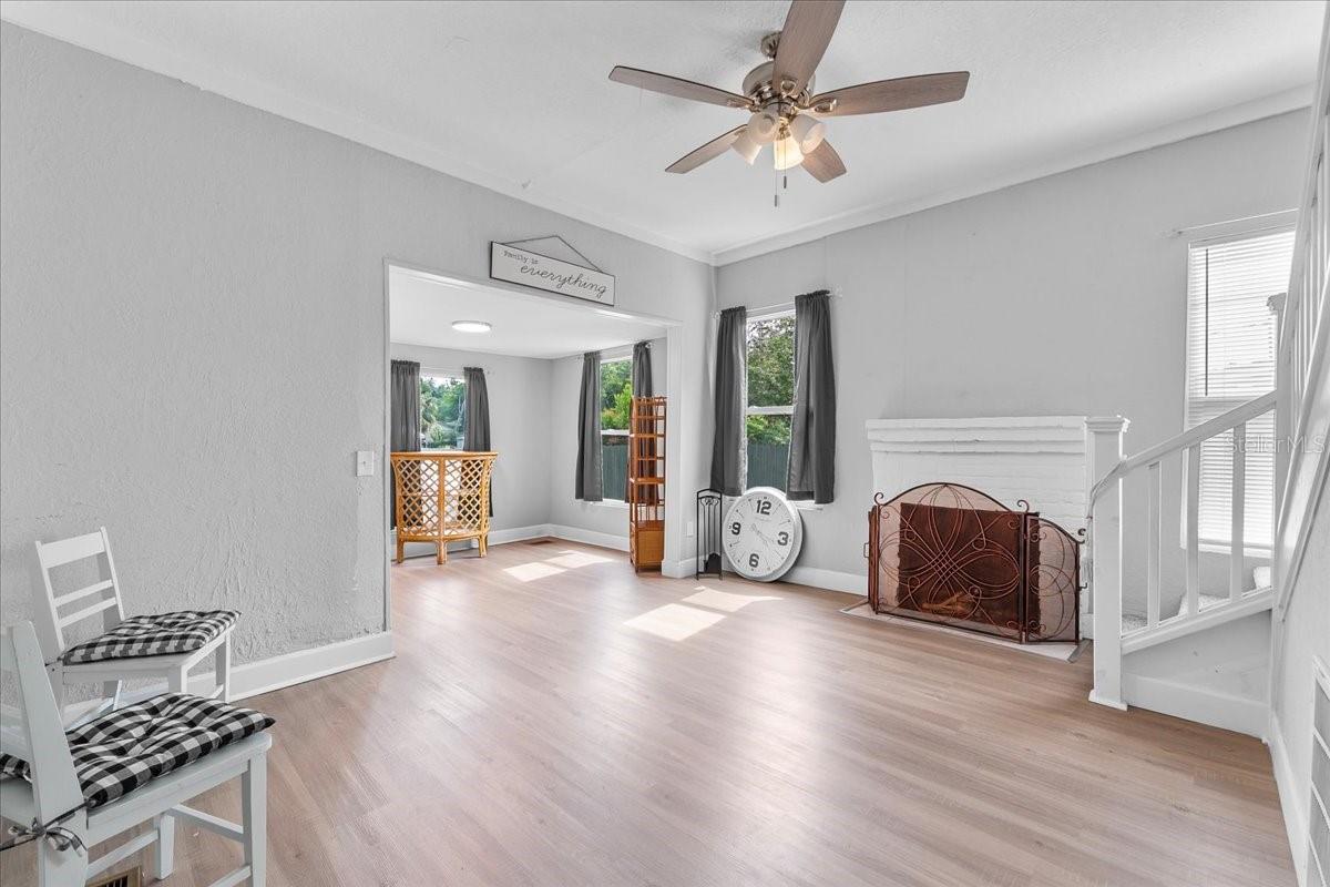 Image 7 of 41 For 208 Weaver Avenue