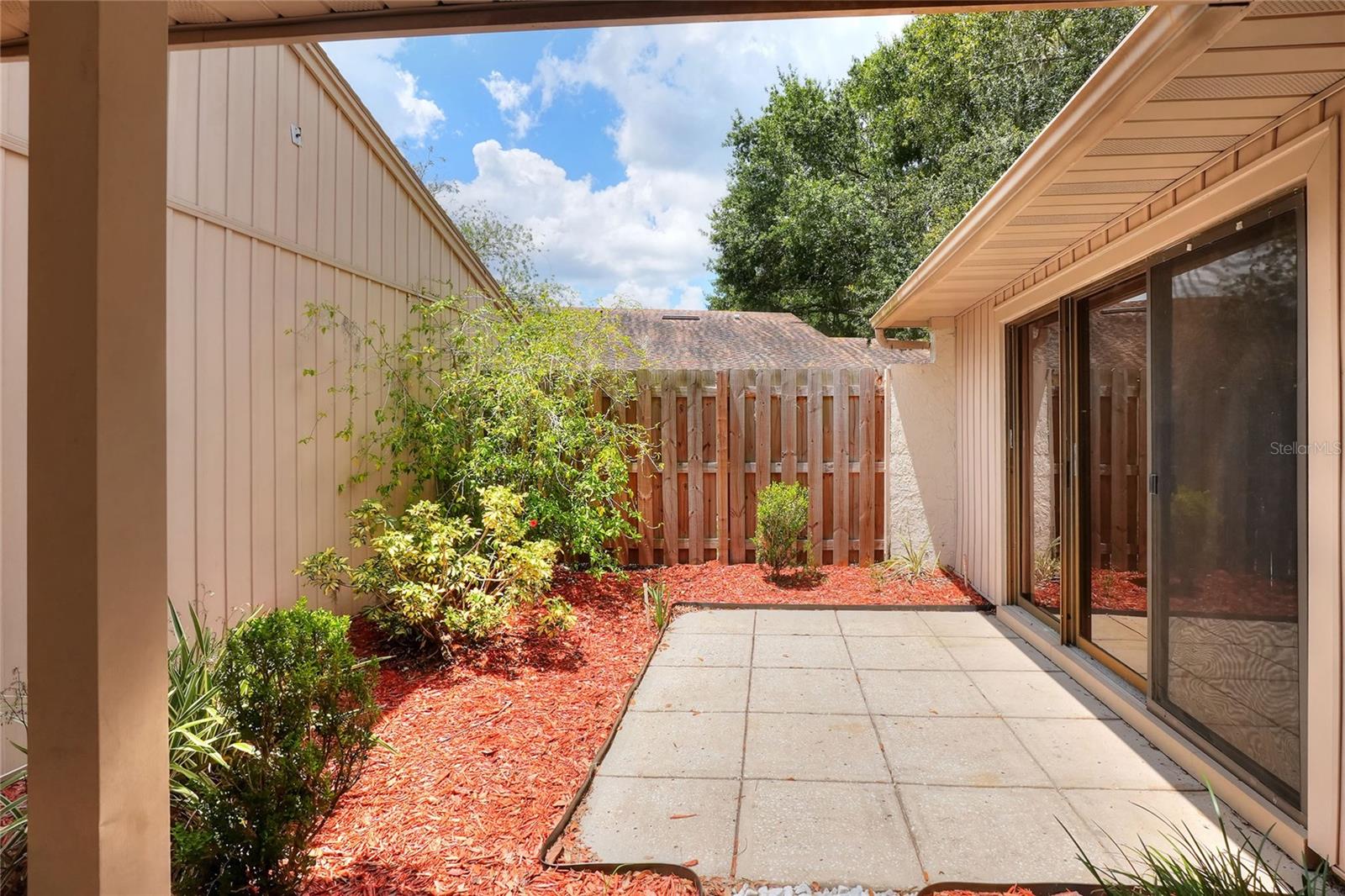 Image 4 of 31 For 3988 Oak Loop