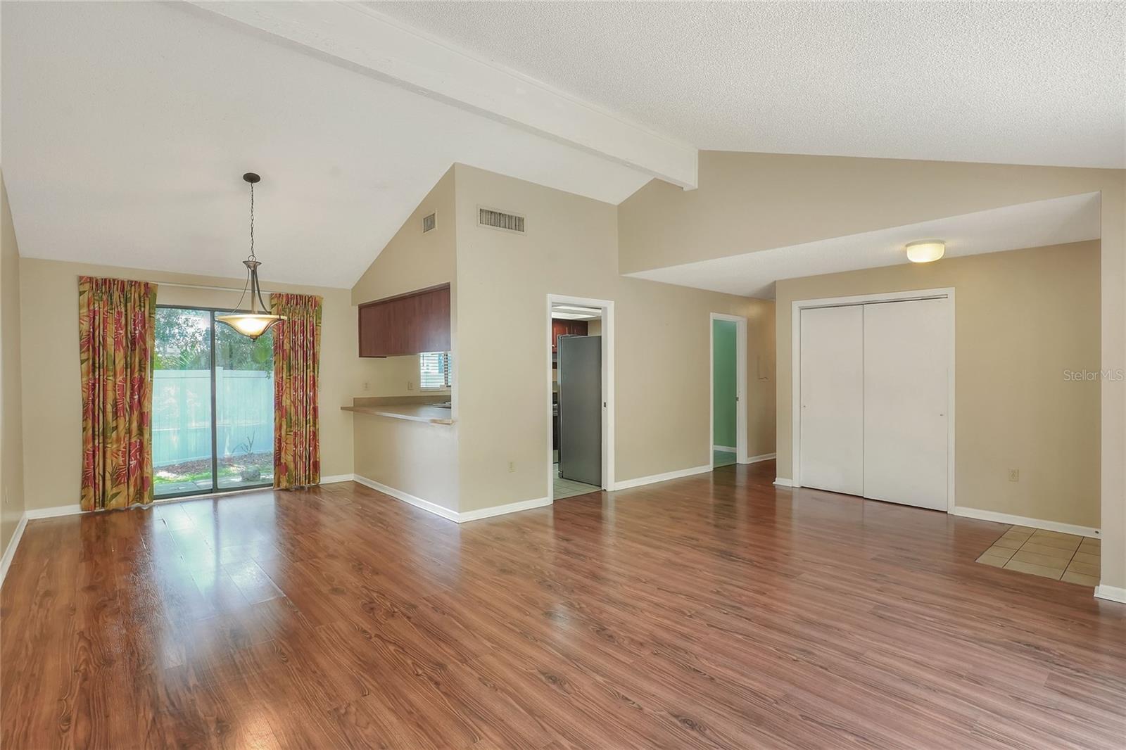 Image 7 of 31 For 3988 Oak Loop