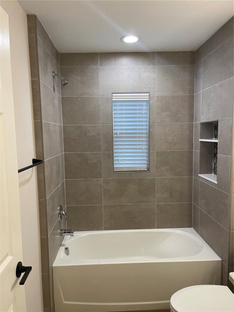 Image 13 of 18 For 1517 Moonlite Drive