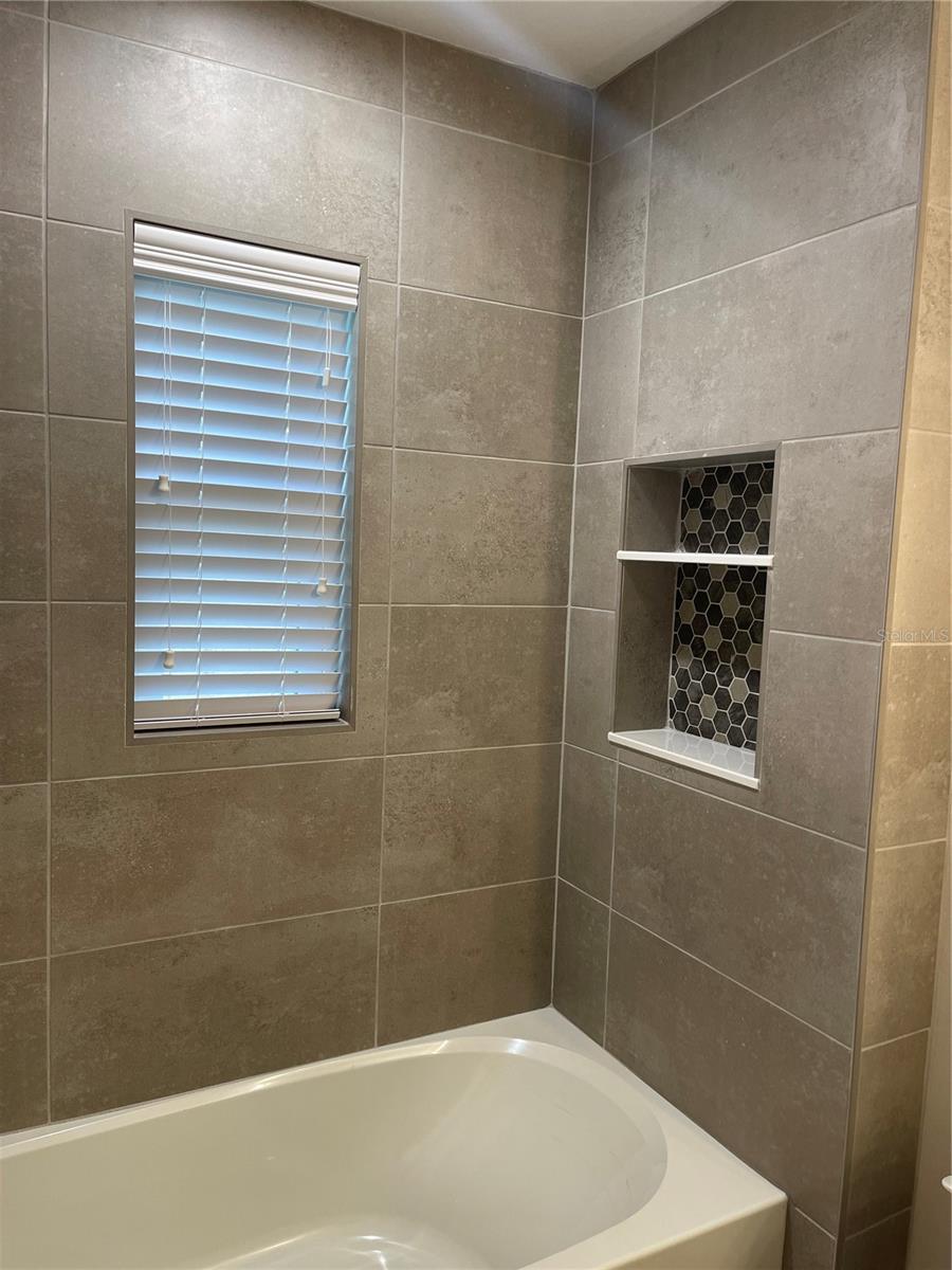 Image 15 of 18 For 1517 Moonlite Drive