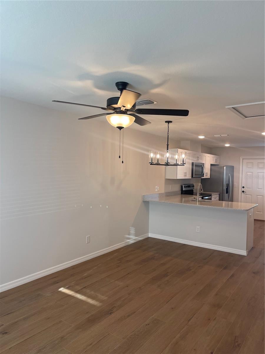 Image 4 of 18 For 1517 Moonlite Drive