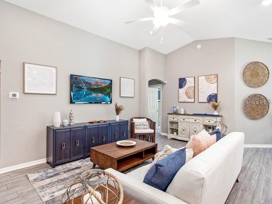 Image 11 of 15 For 1279 Kingston Way
