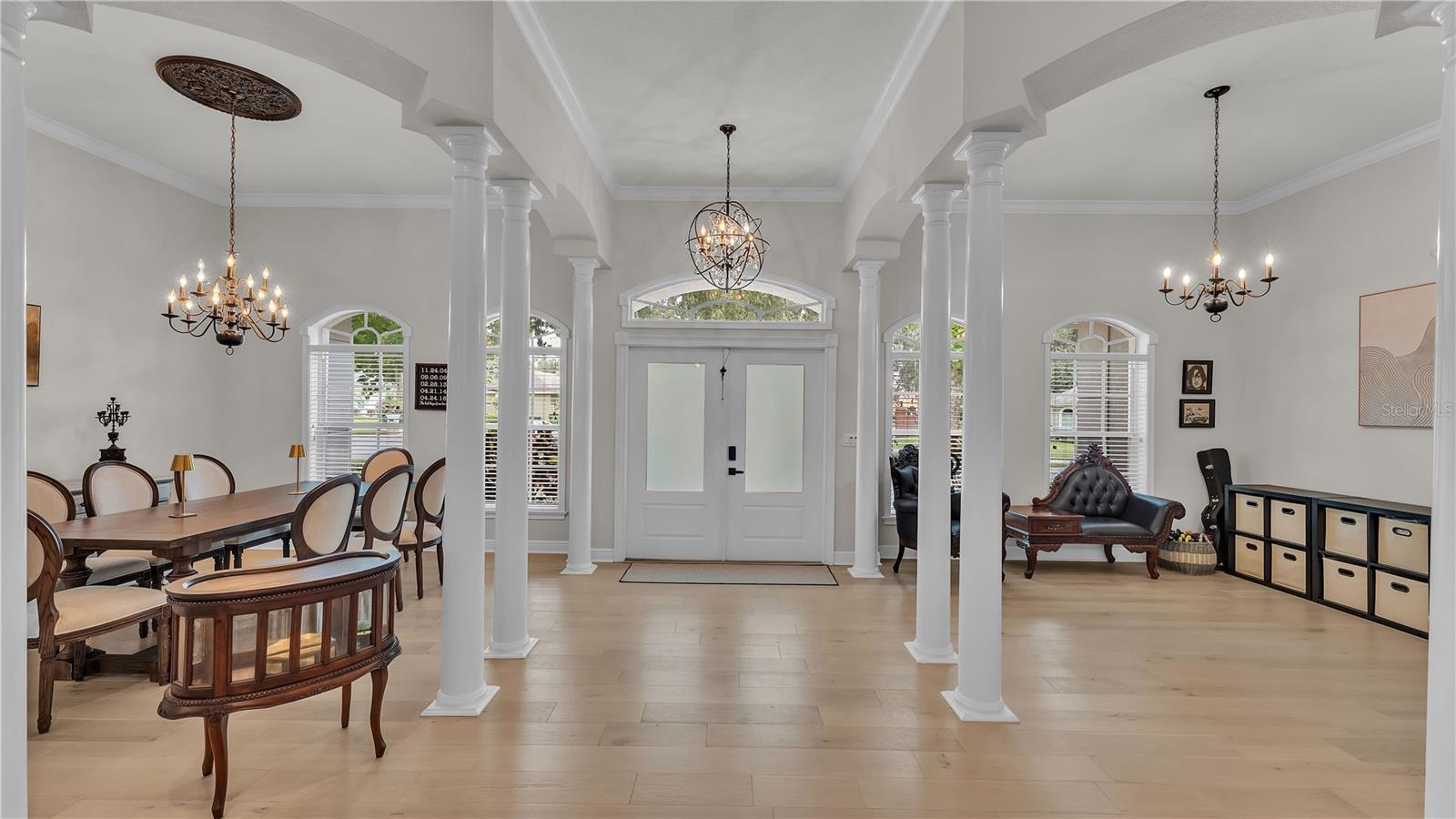 Image 11 of 63 For 6801 Crescent Oaks Circle