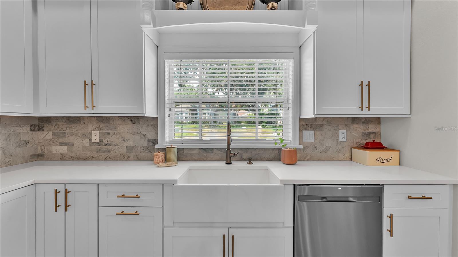 Image 18 of 63 For 6801 Crescent Oaks Circle