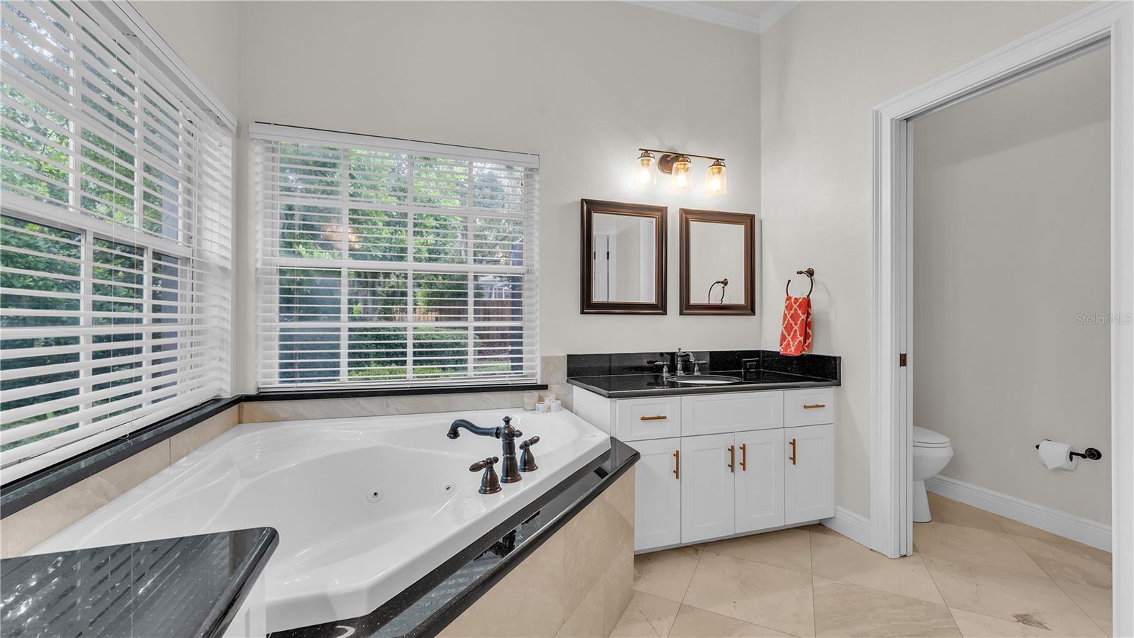 Image 33 of 63 For 6801 Crescent Oaks Circle