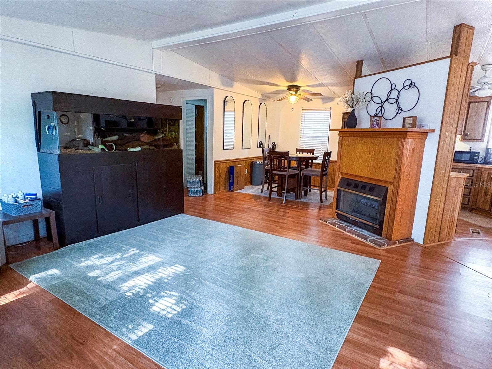 Image 11 of 34 For 3408 Sutton Hills Drive