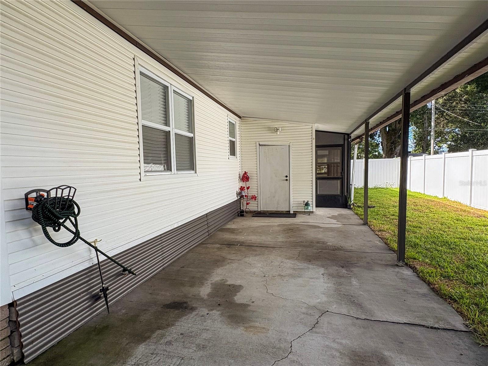 Image 6 of 34 For 3408 Sutton Hills Drive