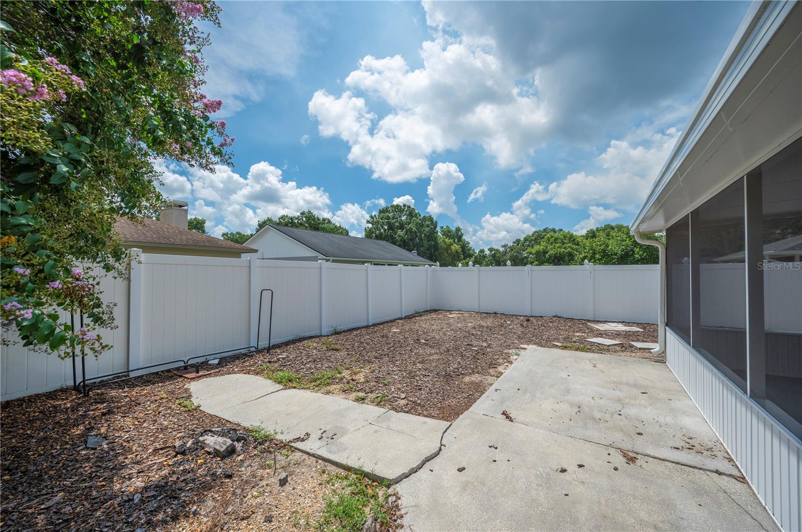 Image 32 of 50 For 1054 Colony Park Drive