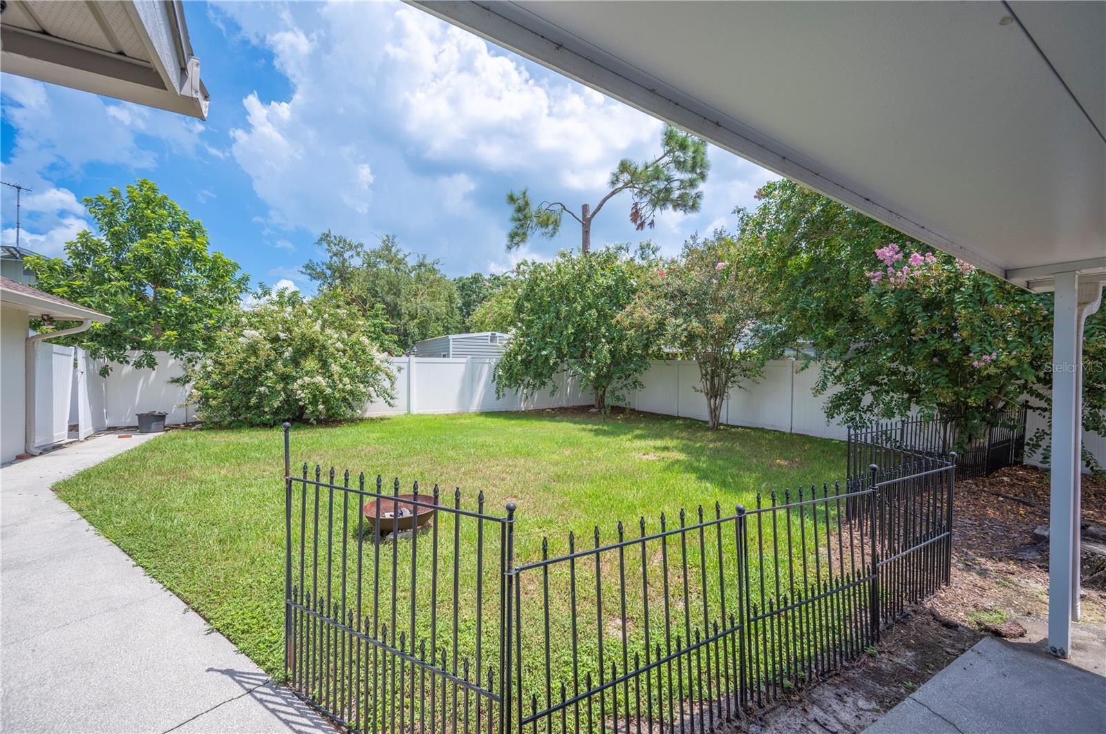 Image 33 of 50 For 1054 Colony Park Drive
