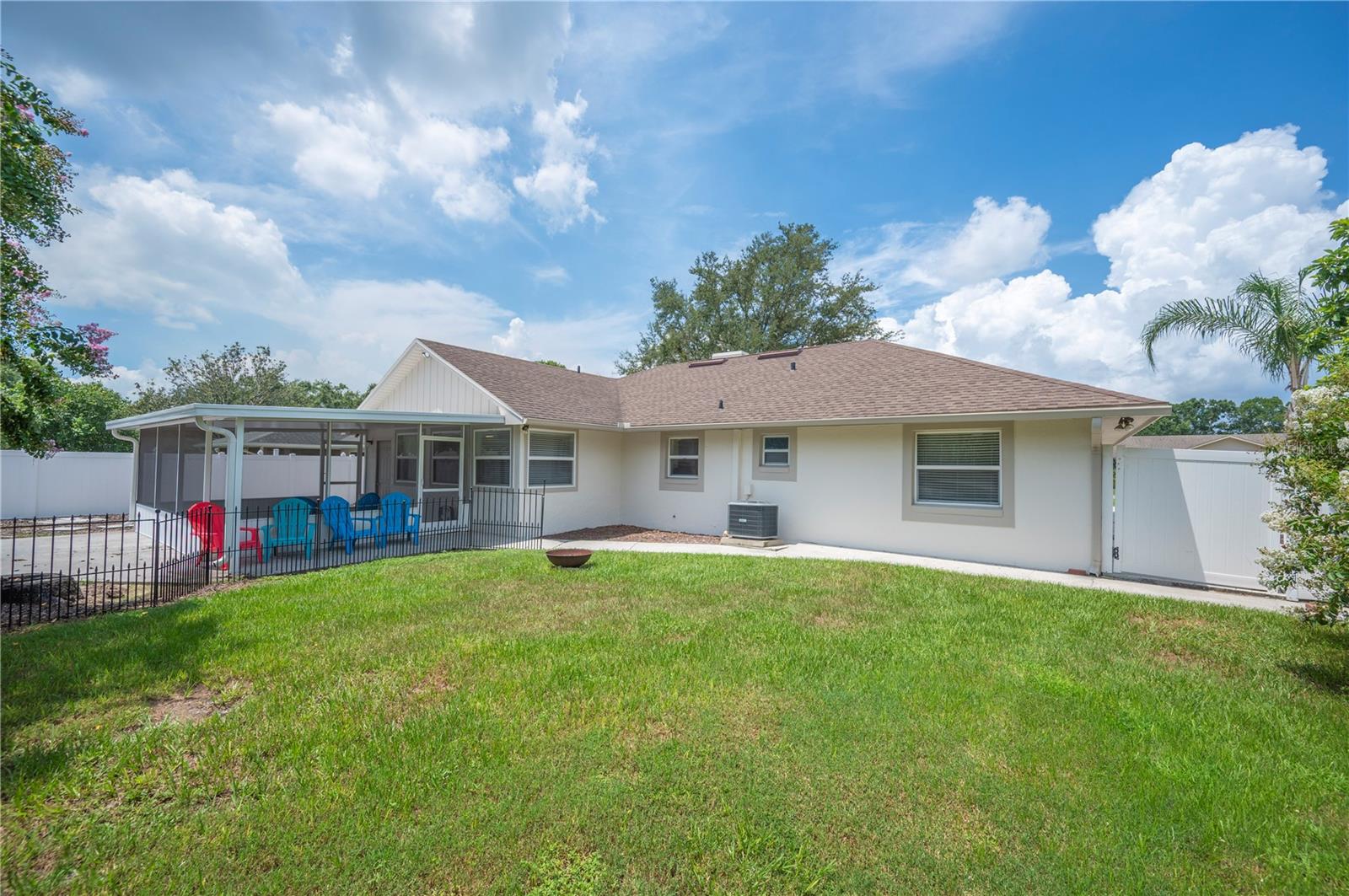 Image 35 of 50 For 1054 Colony Park Drive