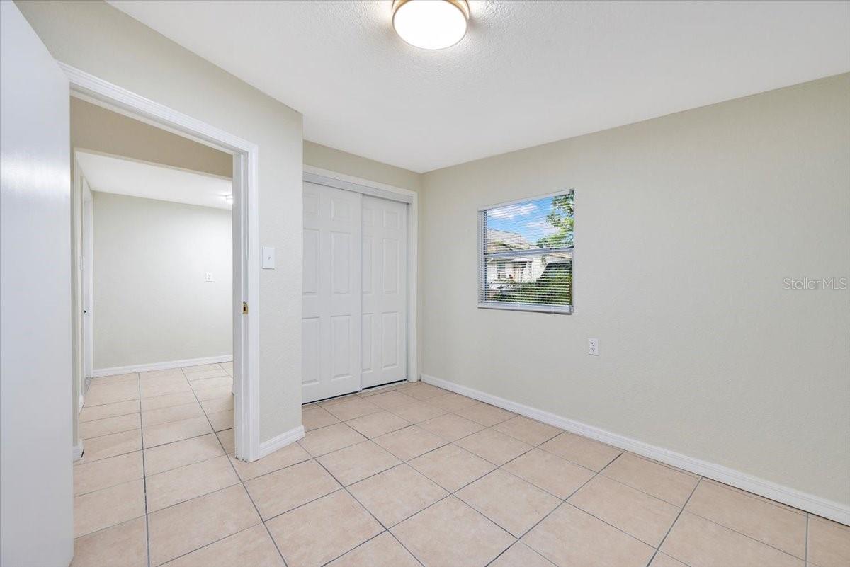 Image 39 of 56 For 412 Oak Street