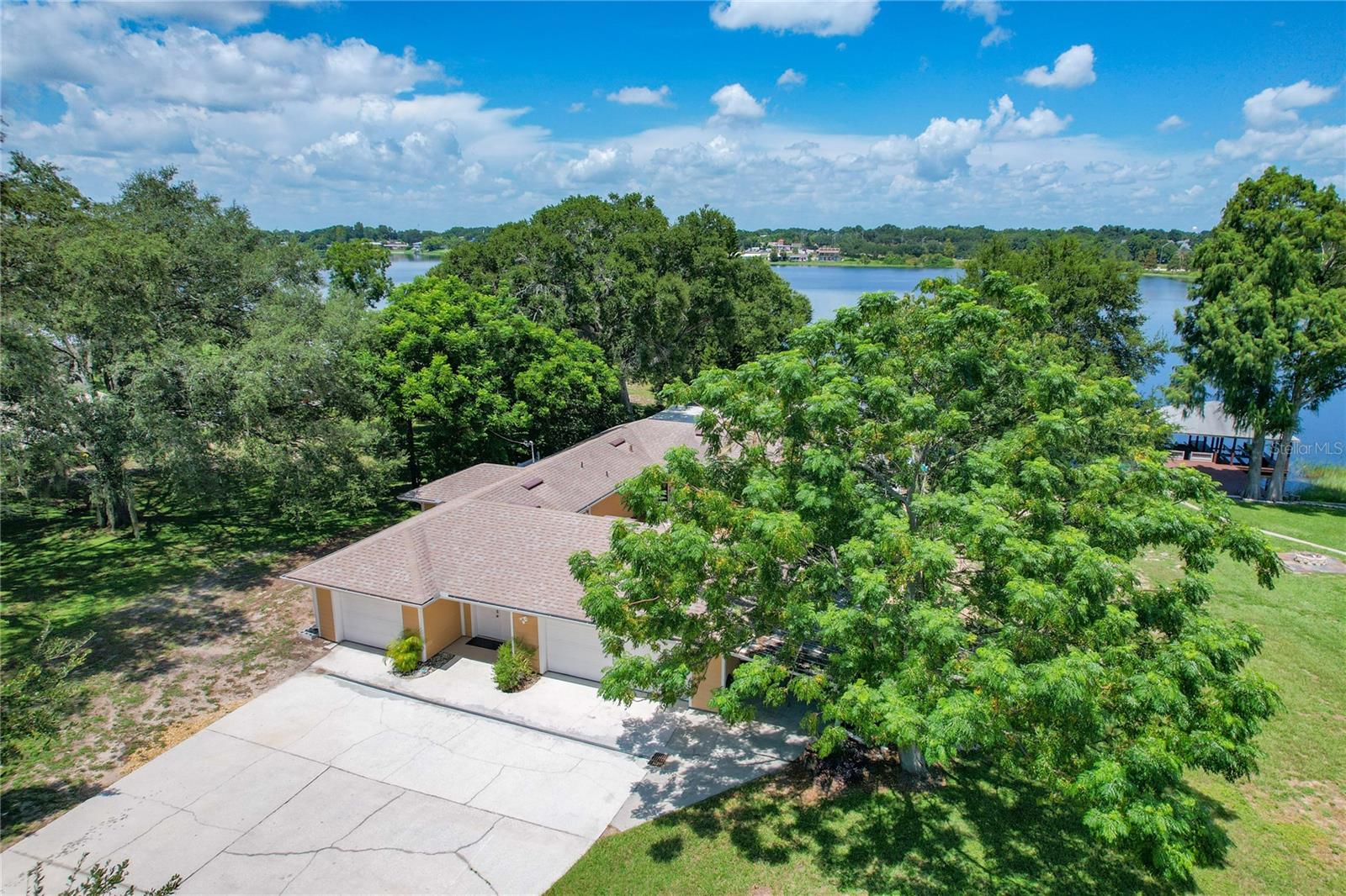 Image 4 of 54 For 125 Lake Roy Drive