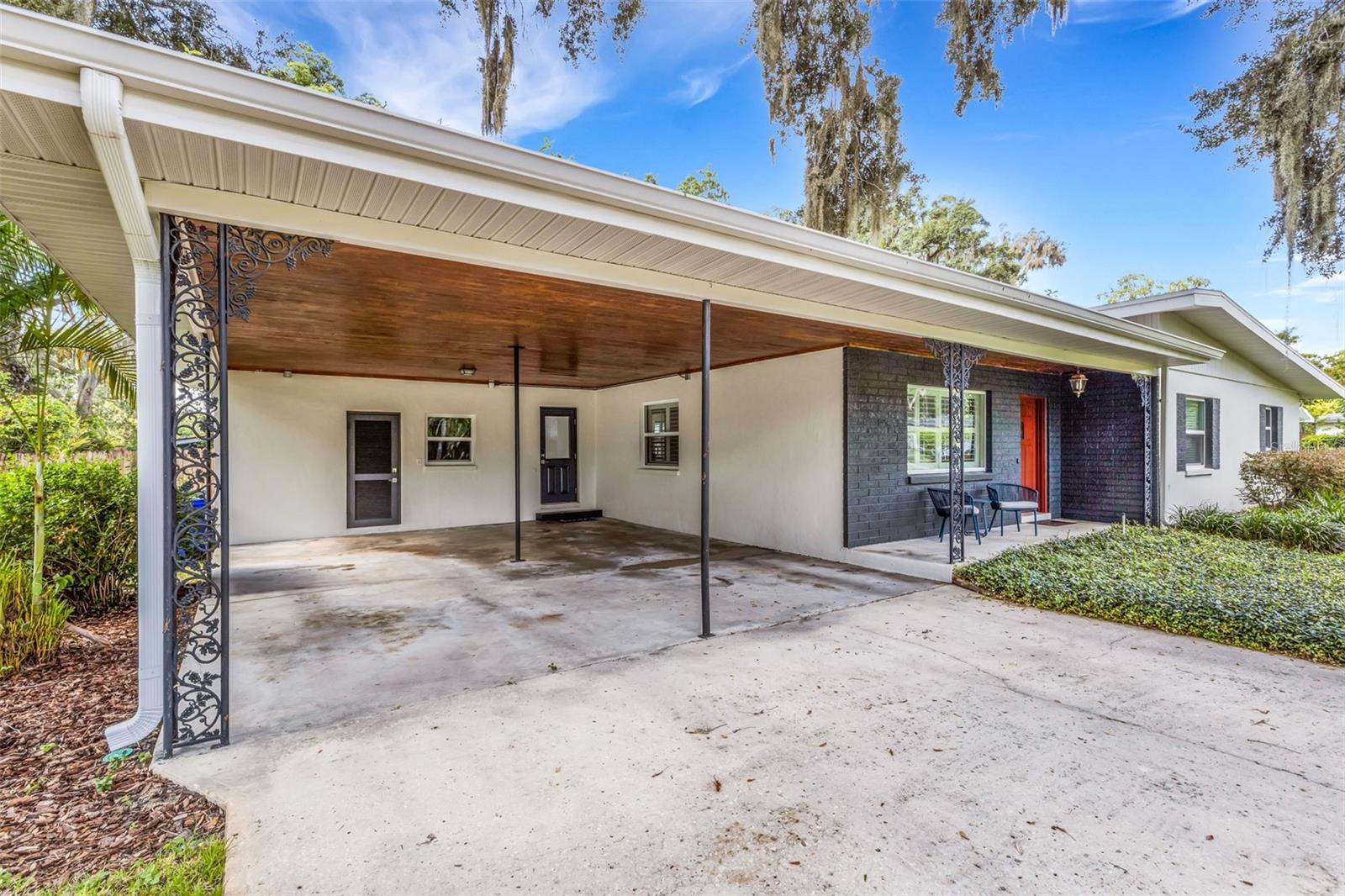 Details for 1433 Easton Drive, LAKELAND, FL 33803