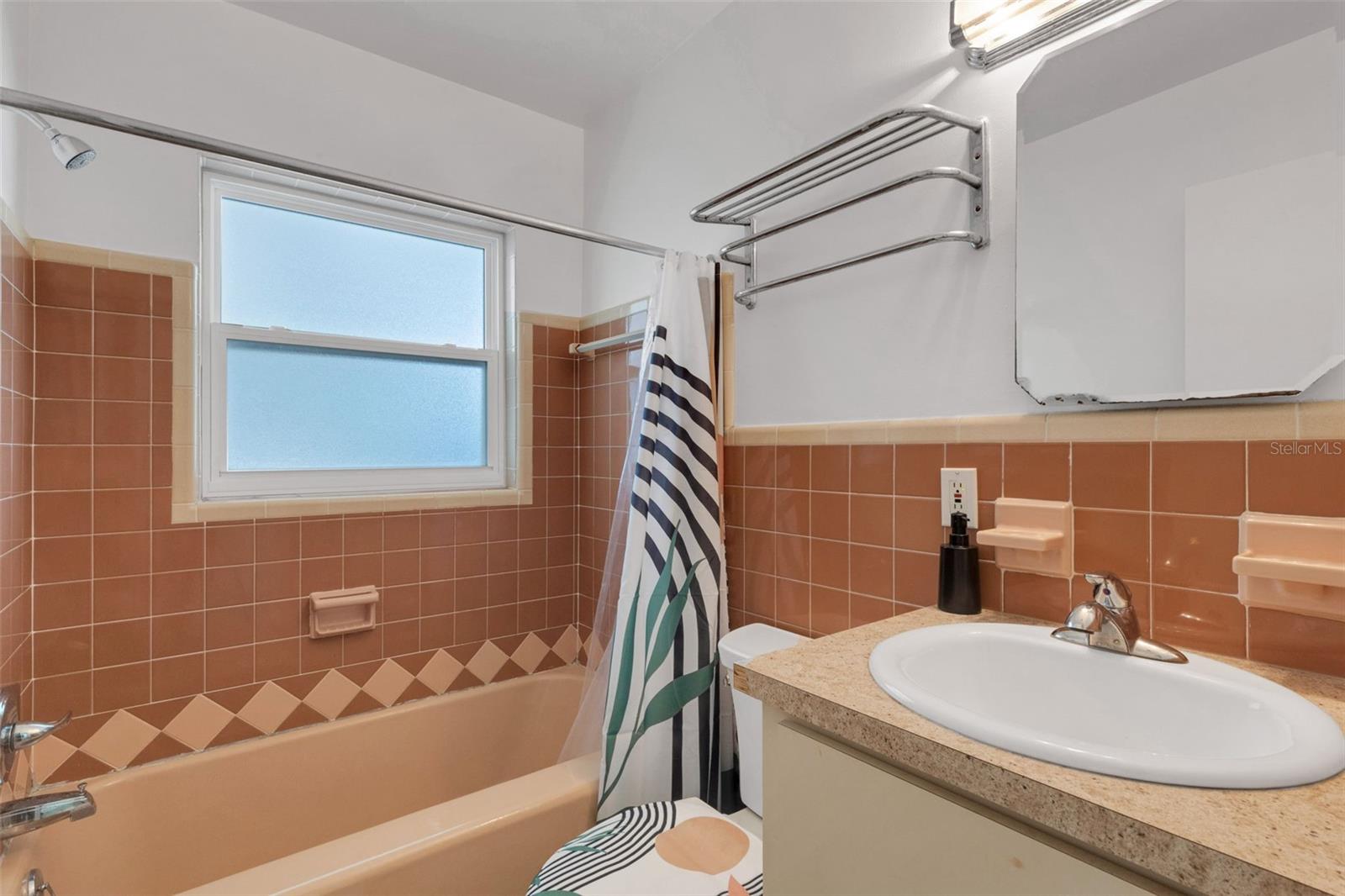 Listing photo id 22 for 1433 Easton Drive