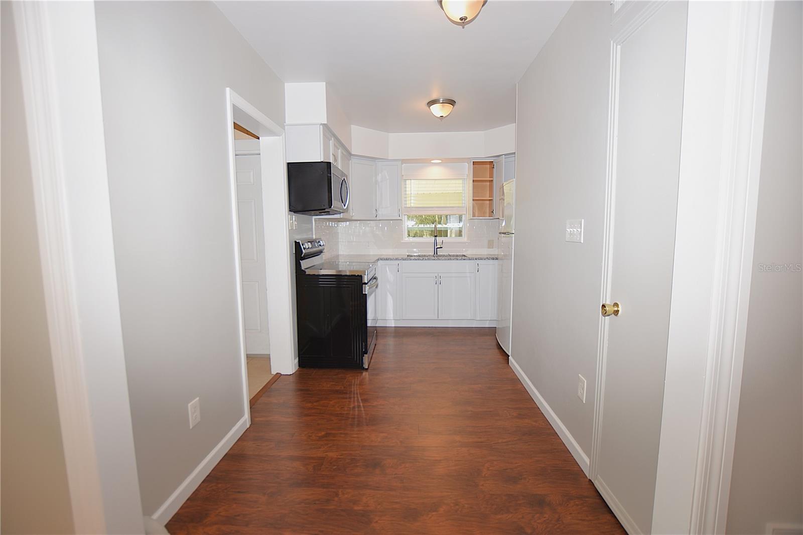 Image 20 of 24 For 636 Winfree Avenue 930