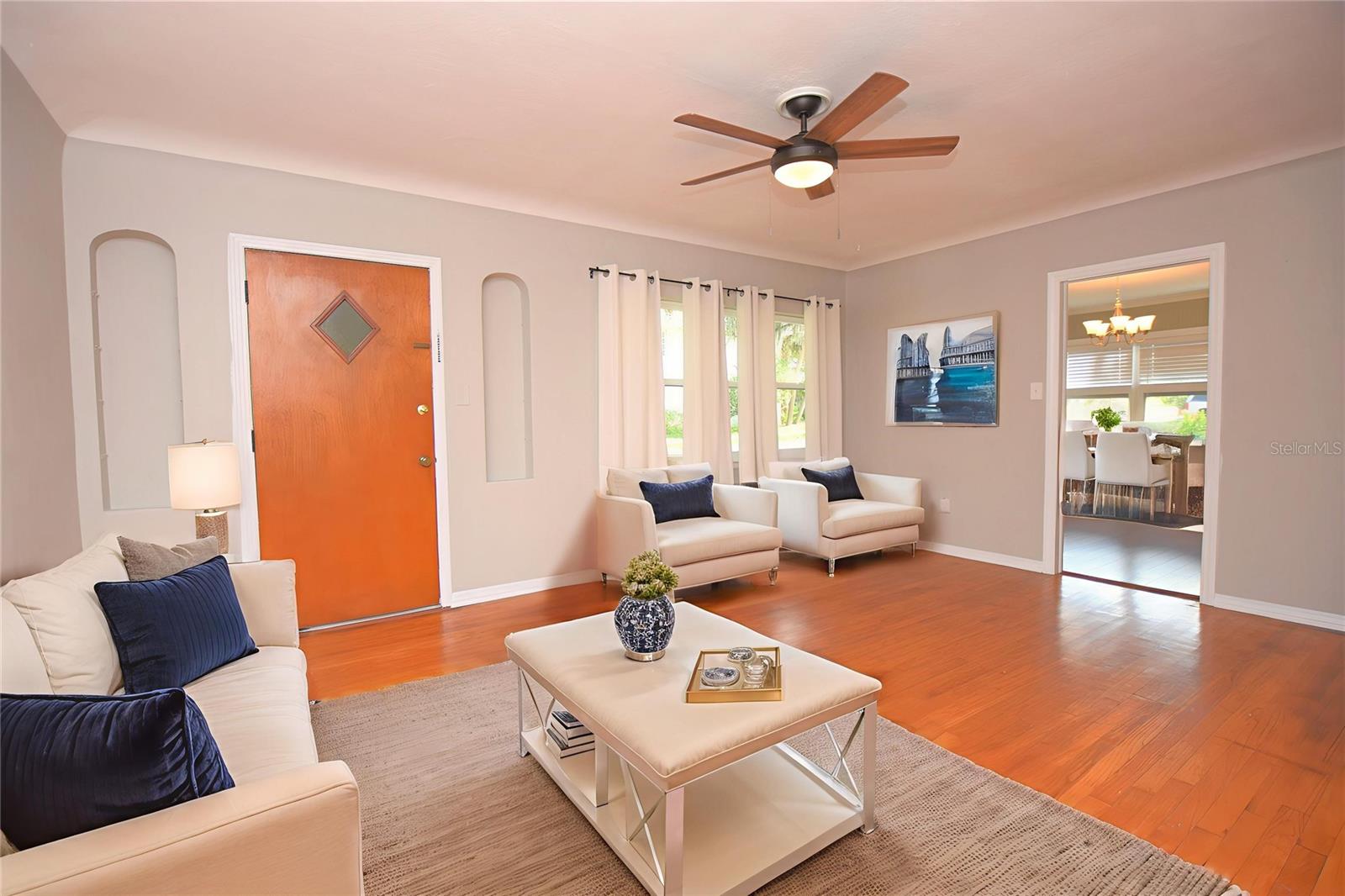 Image 4 of 24 For 636 Winfree Avenue 930