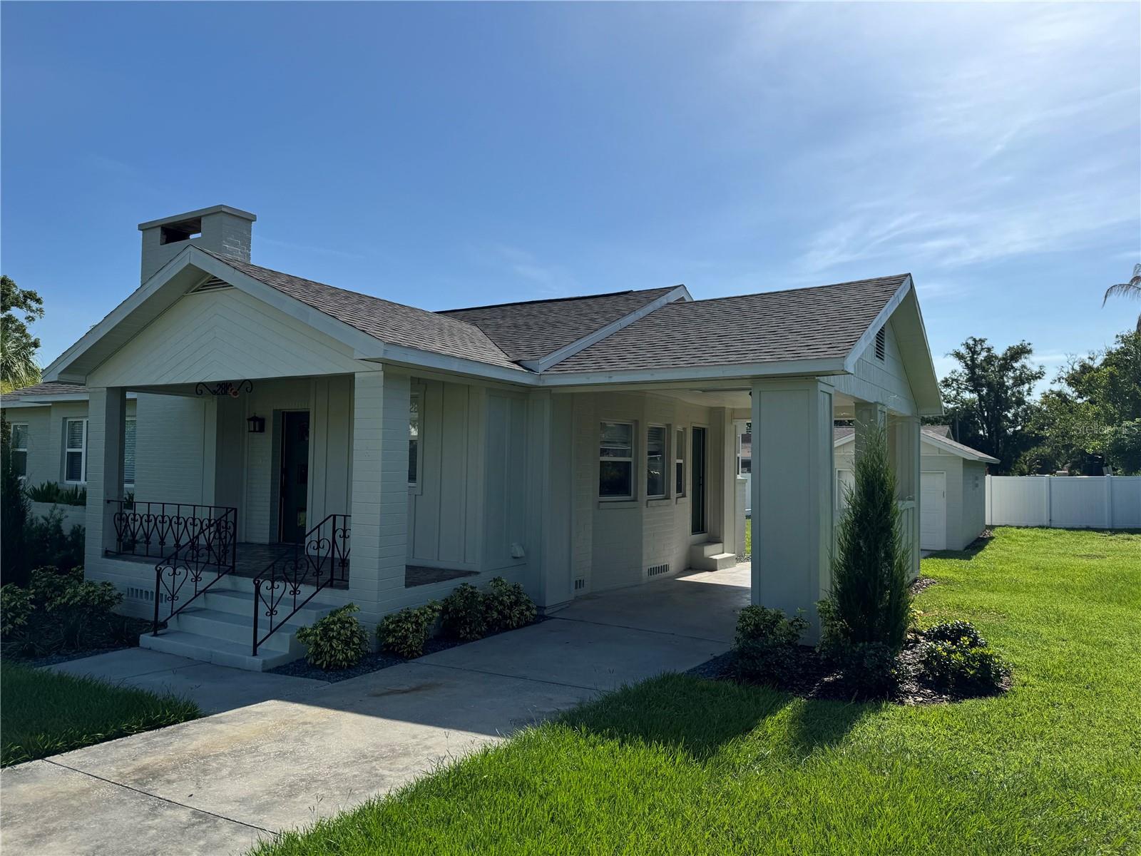 Image 2 of 48 For 2814 Coventry Avenue