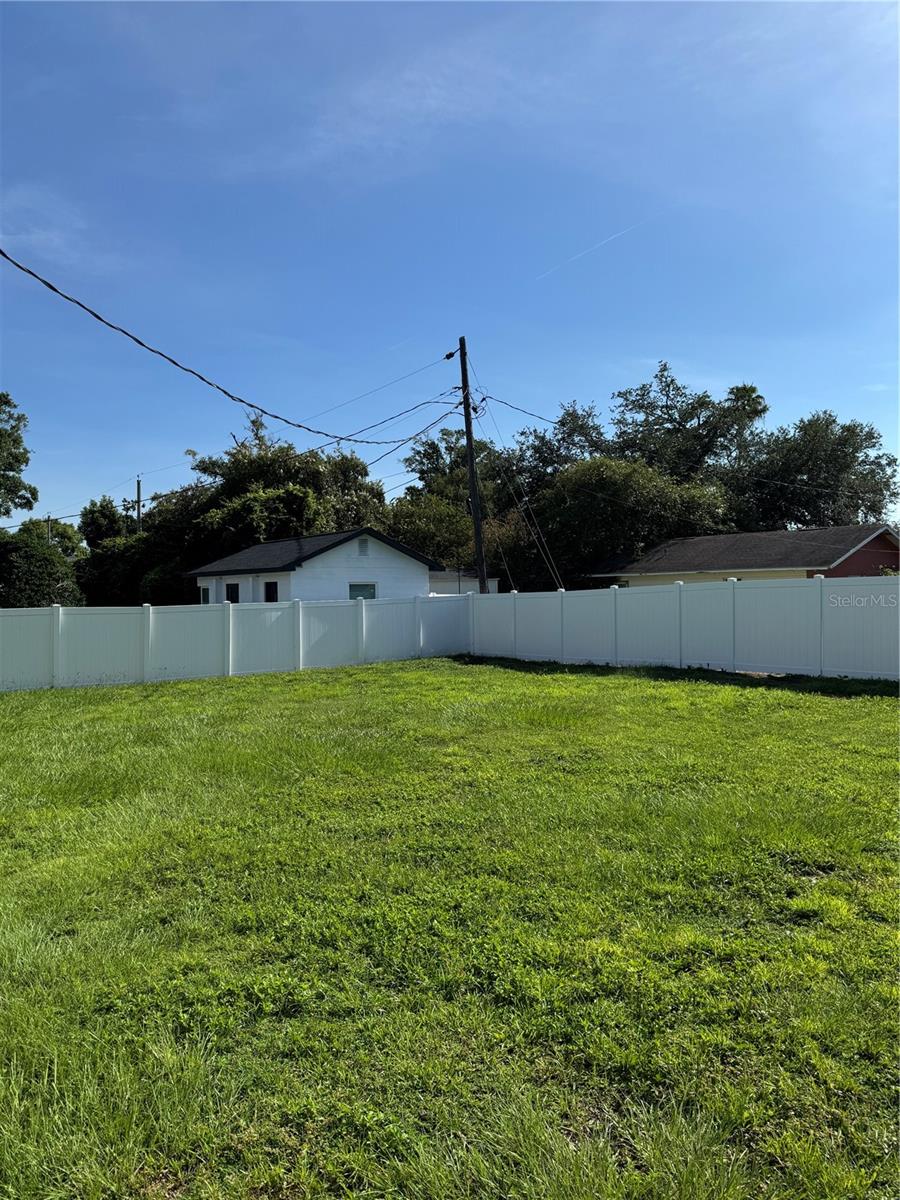 Image 46 of 48 For 2814 Coventry Avenue