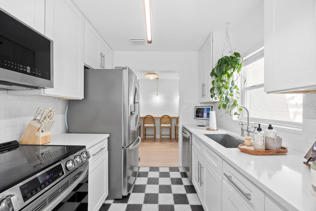 Image 19 of 40 For 305 Niblick Way