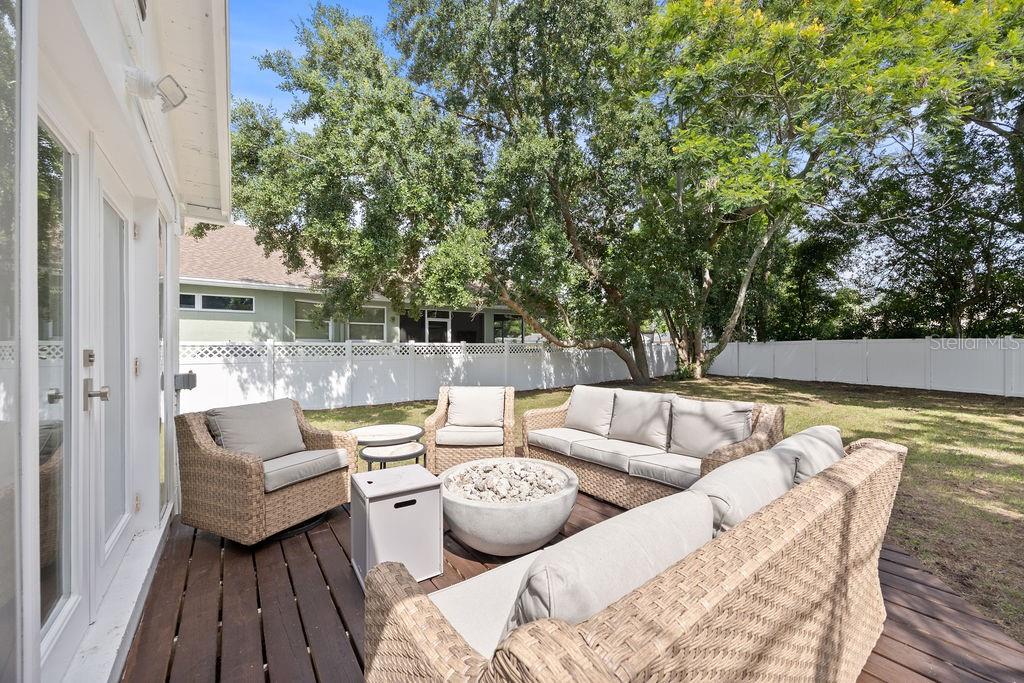 Image 35 of 40 For 305 Niblick Way