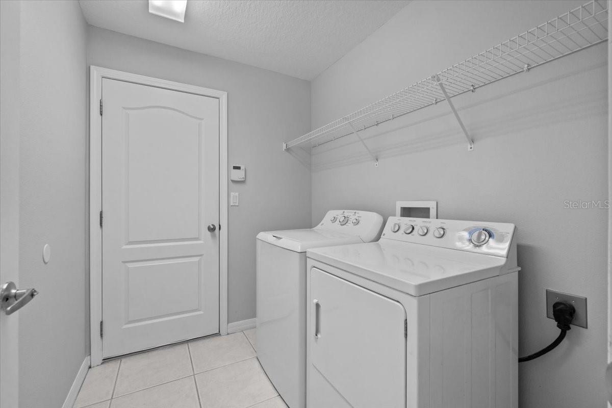 Image 21 of 28 For 3961 Hampton Hills Drive