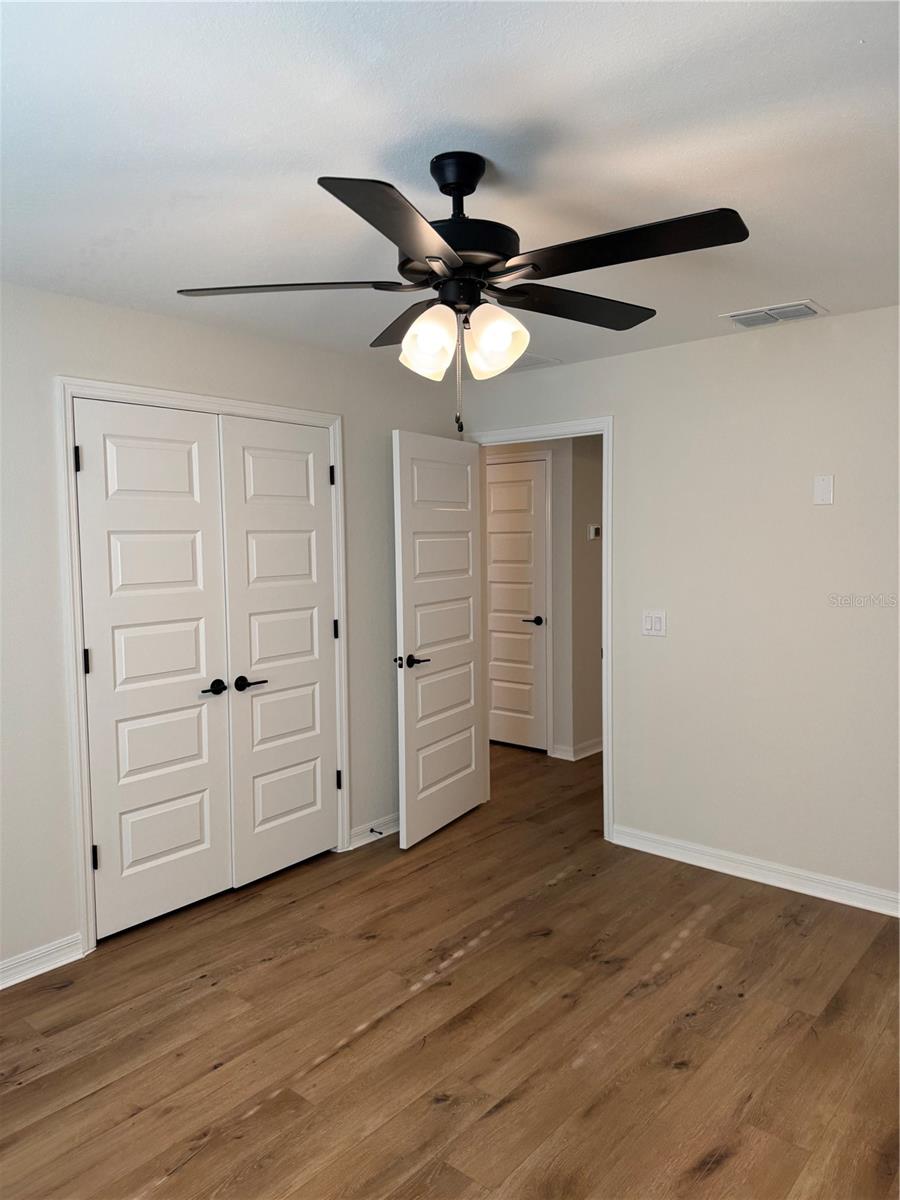 Image 17 of 27 For 765 7th Avenue
