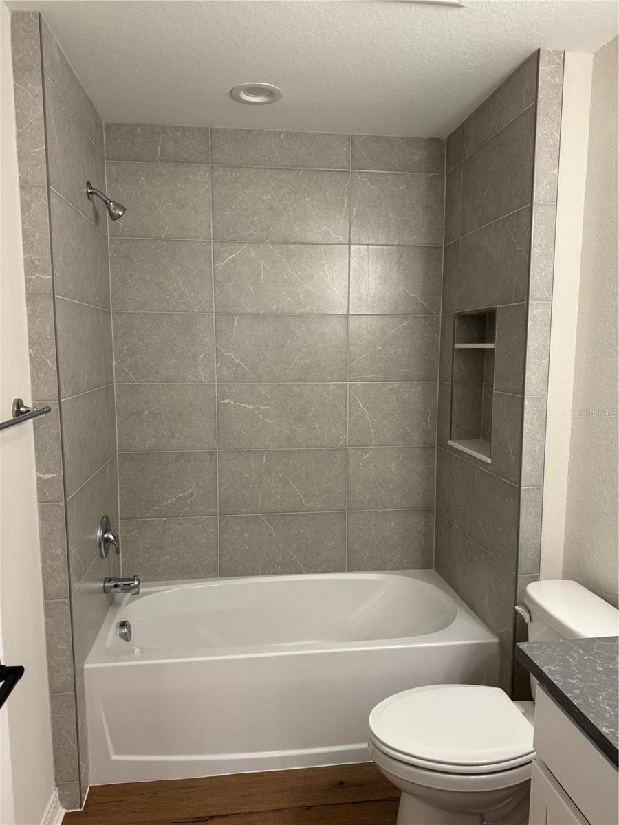 Image 19 of 27 For 765 7th Avenue